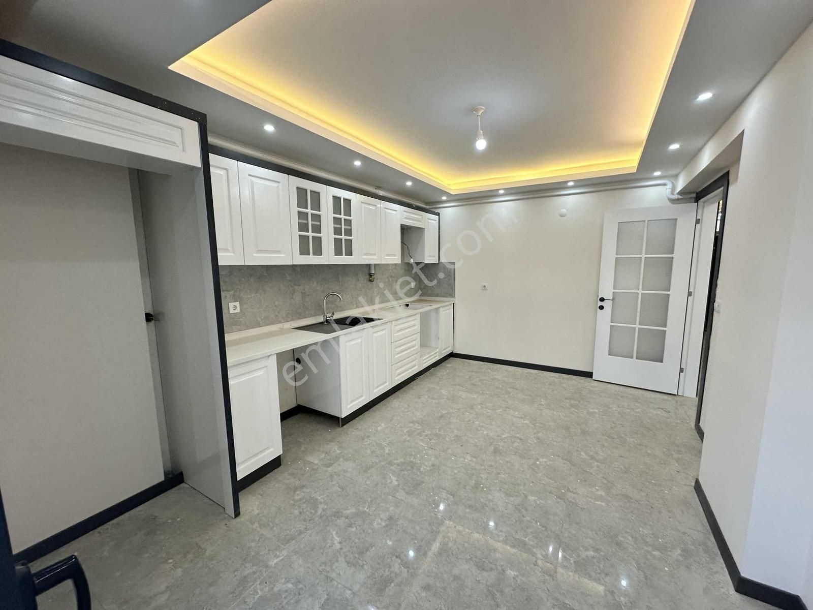 Emir Yapıdan Geniş Kullanışlı Lüx Daire - Görsel 10