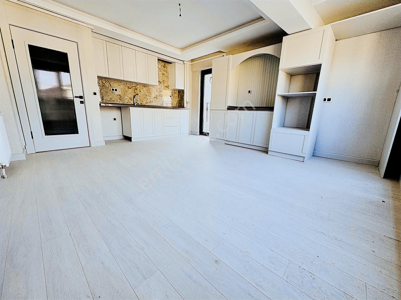 Şentürk Gayrimenkul'den//çevreli Caddesi Üzerinde// 3.kat Full!! - Görsel 17