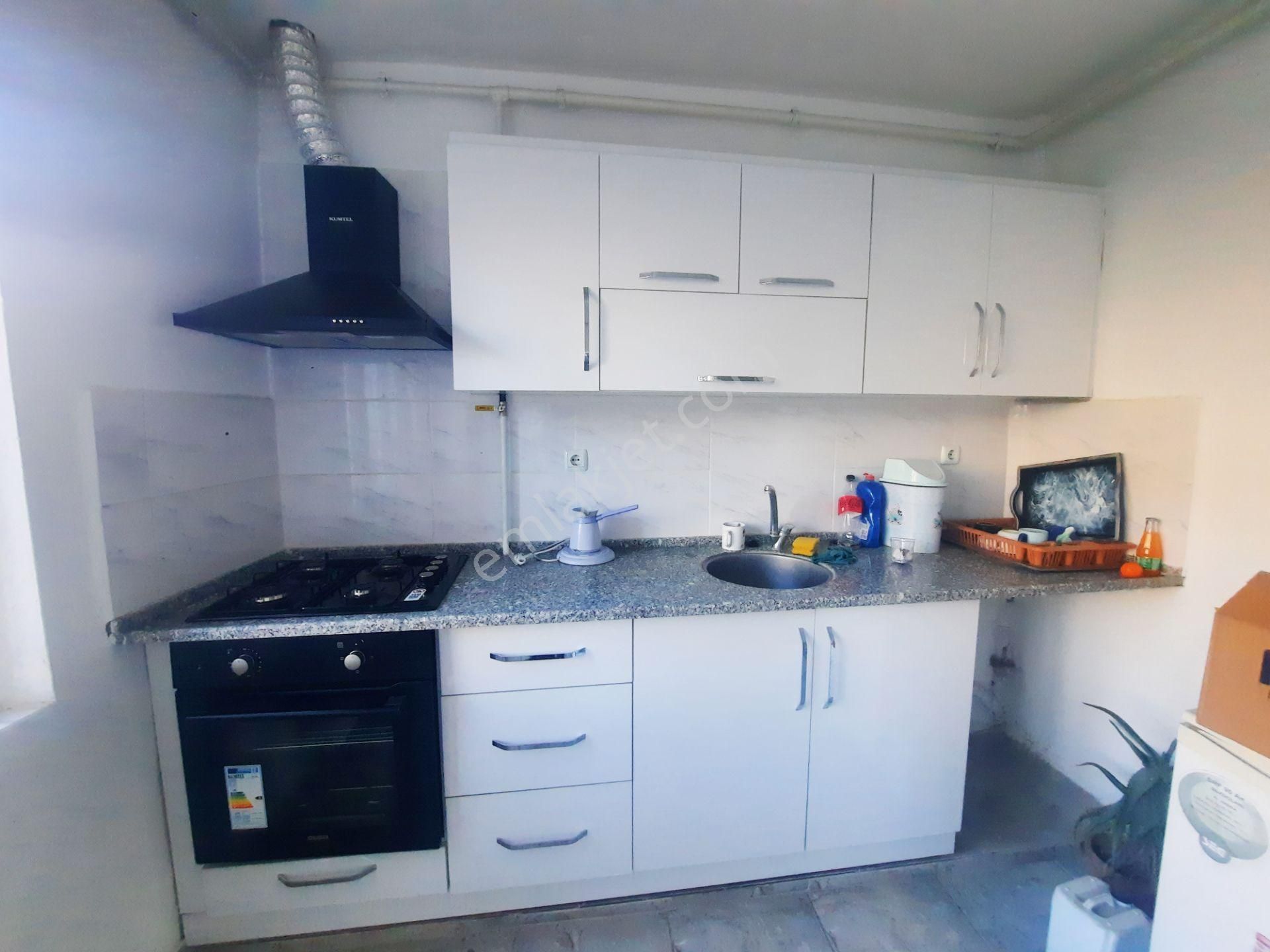 23 Nisan Parkı Manzaralı, Doğalgaz Kombili 2.kat Daire.. - Görsel 15