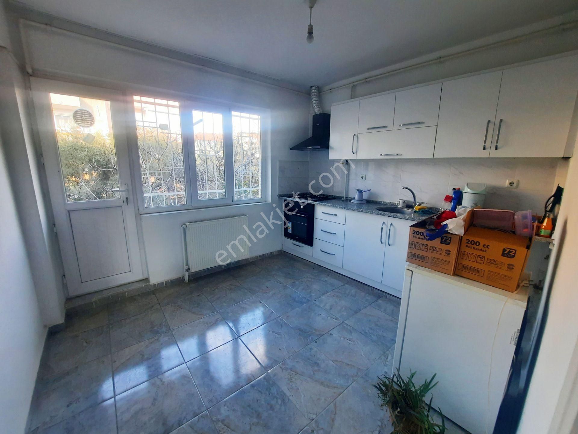 23 Nisan Parkı Manzaralı, Doğalgaz Kombili 2.kat Daire.. - Görsel 14