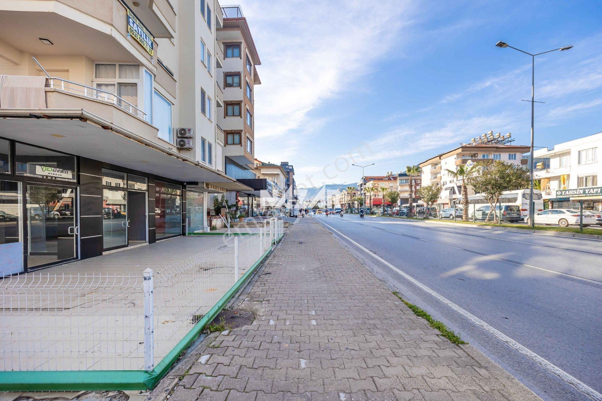 Alanya Oba'da Ana Cadde Üzerinde Yola Sıfır Yüksek Potansiyelli Satılık İş Yeri - Görsel 4