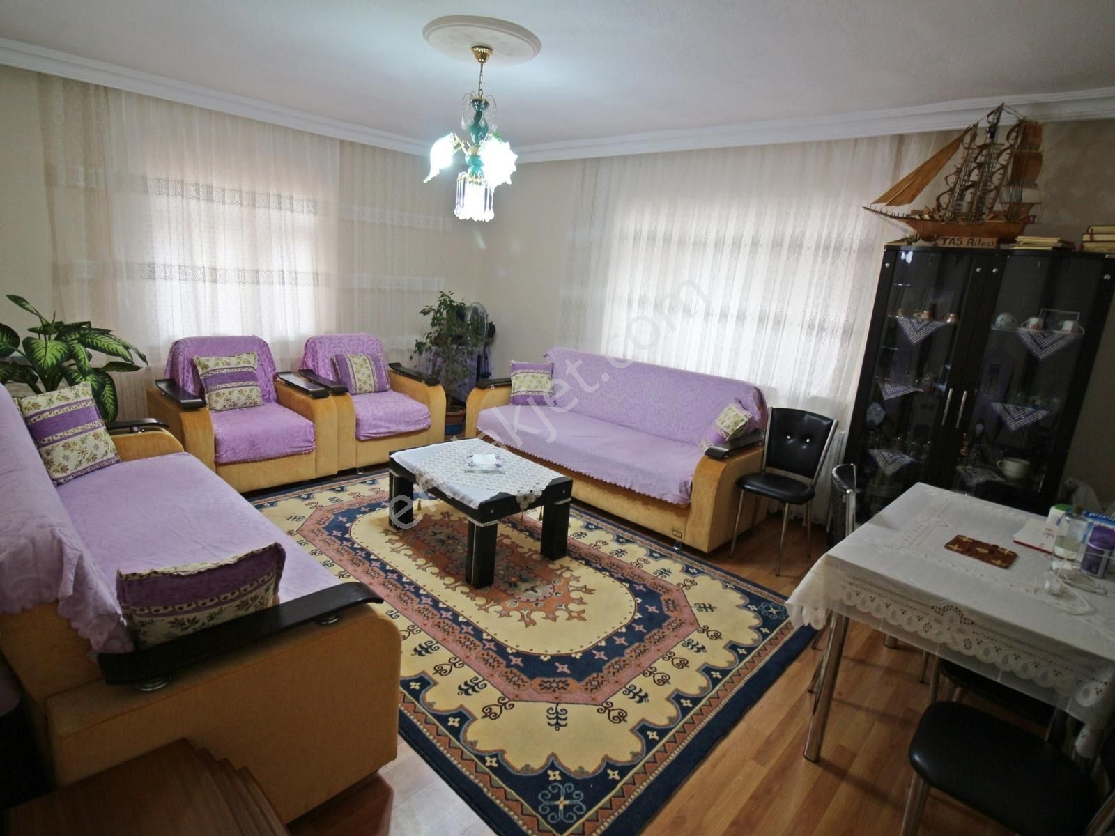 Elvan Mh'de Ahi Elvan Cd. Yanı Ebeveyn Banyolu 3+1 Ara Kat Daire - Görsel 16