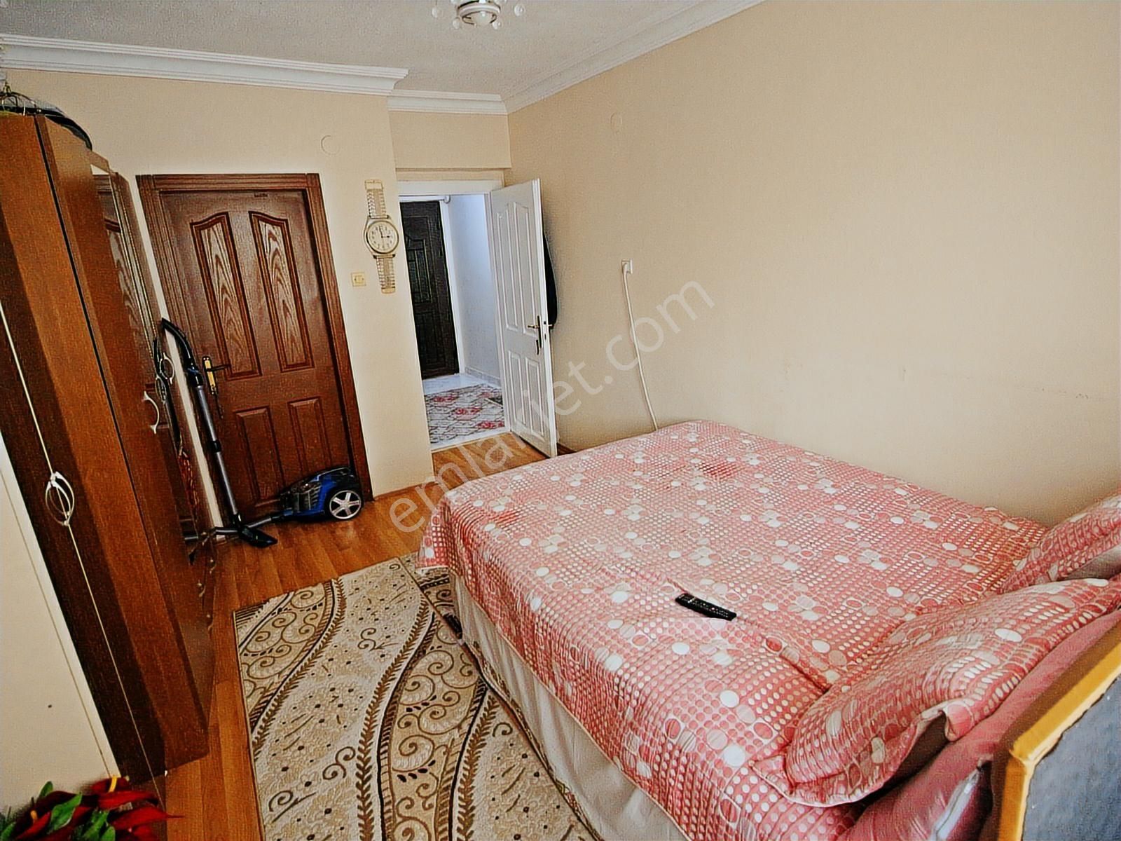 Elvan Mh'de Ahi Elvan Cd. Yanı Ebeveyn Banyolu 3+1 Ara Kat Daire - Görsel 3