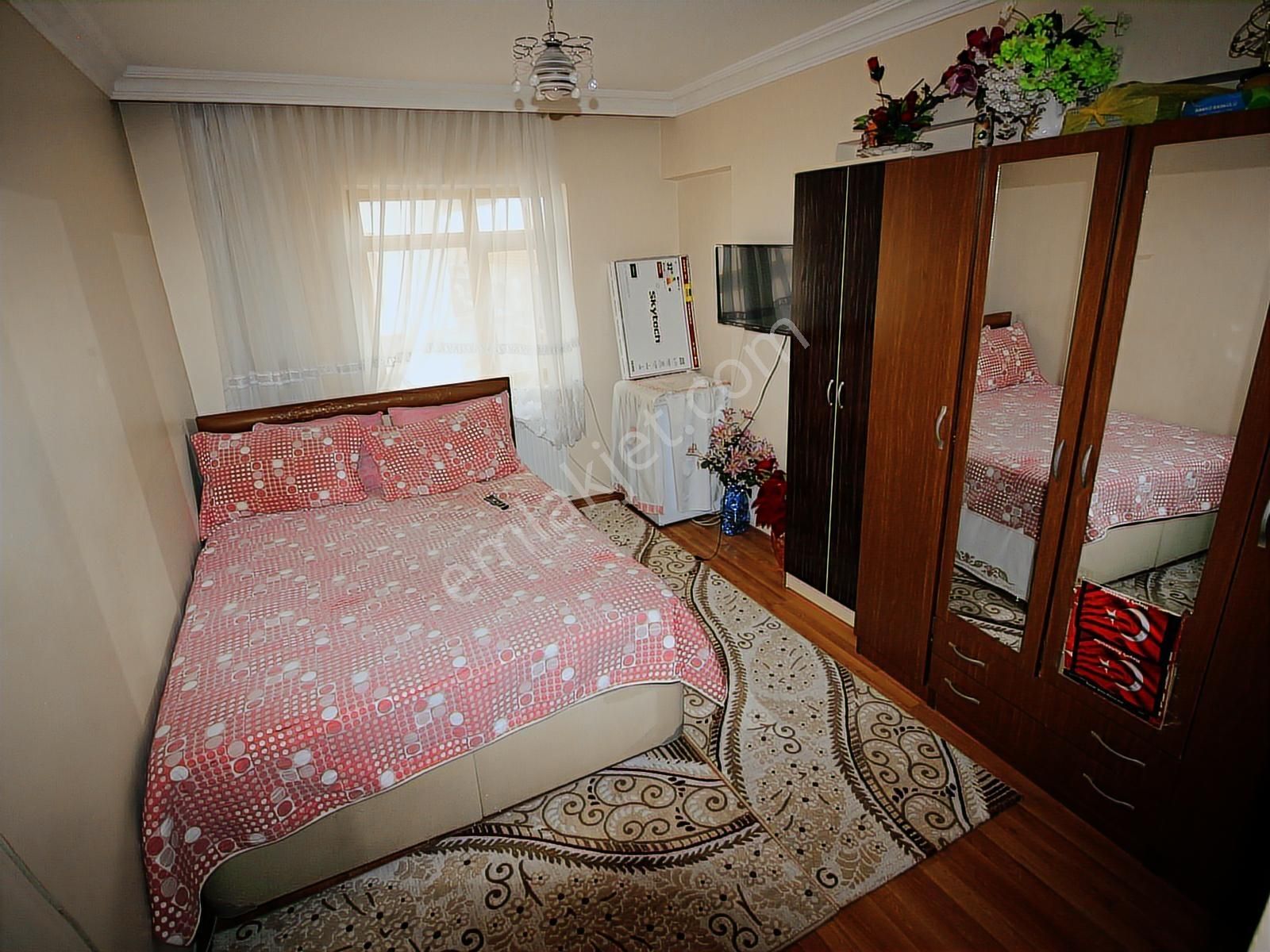 Elvan Mh'de Ahi Elvan Cd. Yanı Ebeveyn Banyolu 3+1 Ara Kat Daire - Görsel 2