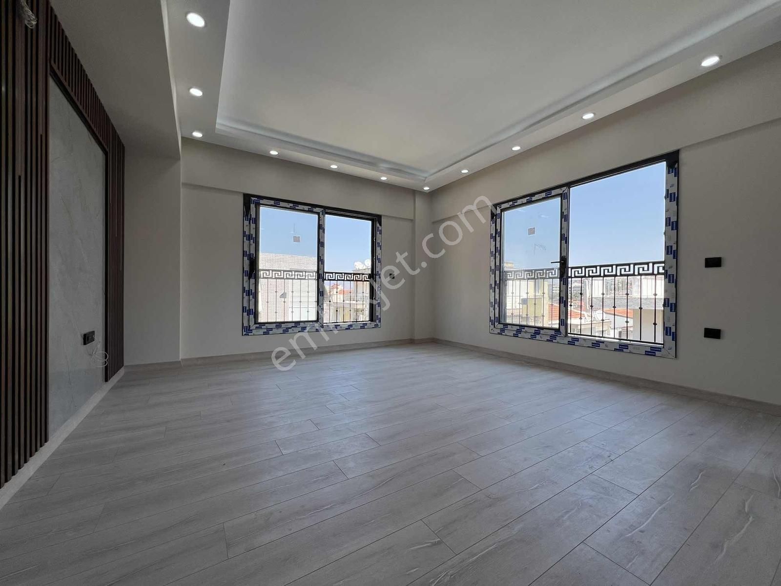 Akalın'dan Asansör Otoparklı Yerden Isıtmalı İnönü Cad Metro Yak