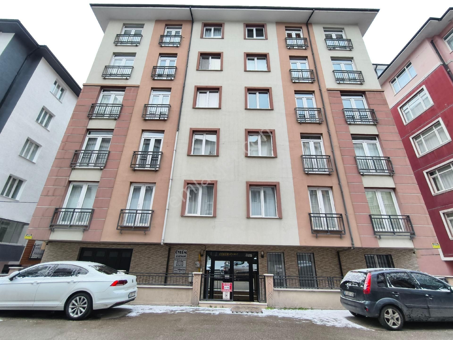 Pera'dan Gökmeydan Mah. Kiralık 2+1 Ara Kat, Asansörlü Daire