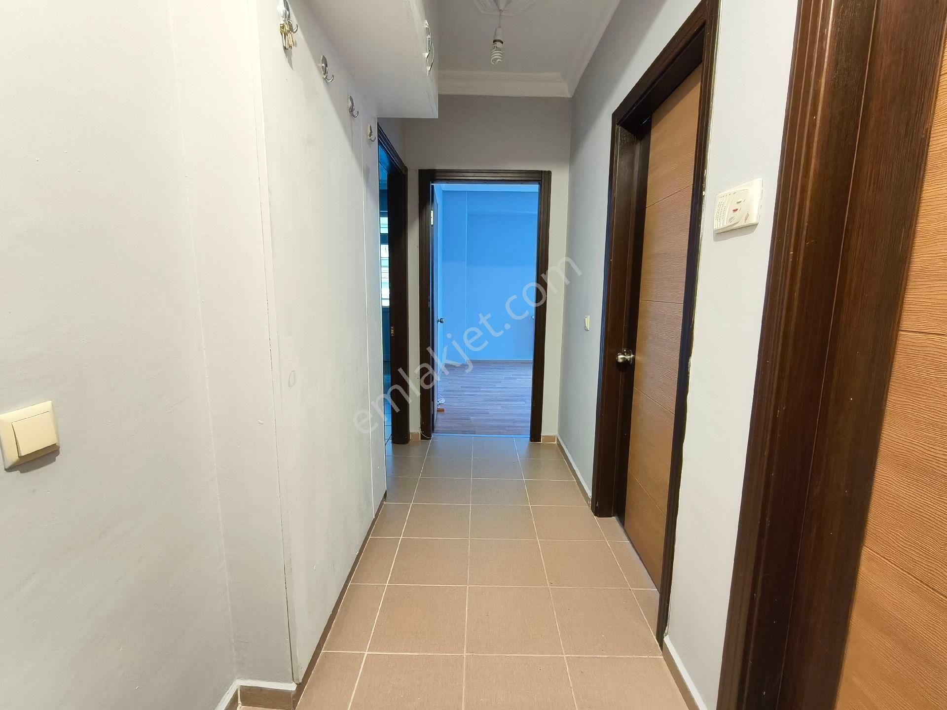 Pera'dan Gökmeydan Mah. Kiralık 2+1 Ara Kat, Asansörlü Daire - Görsel 17