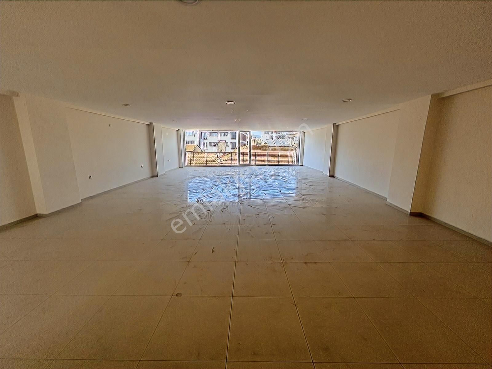 Yenişehir Merkezde Satılık 5 Katlı Plaza - Görsel 13