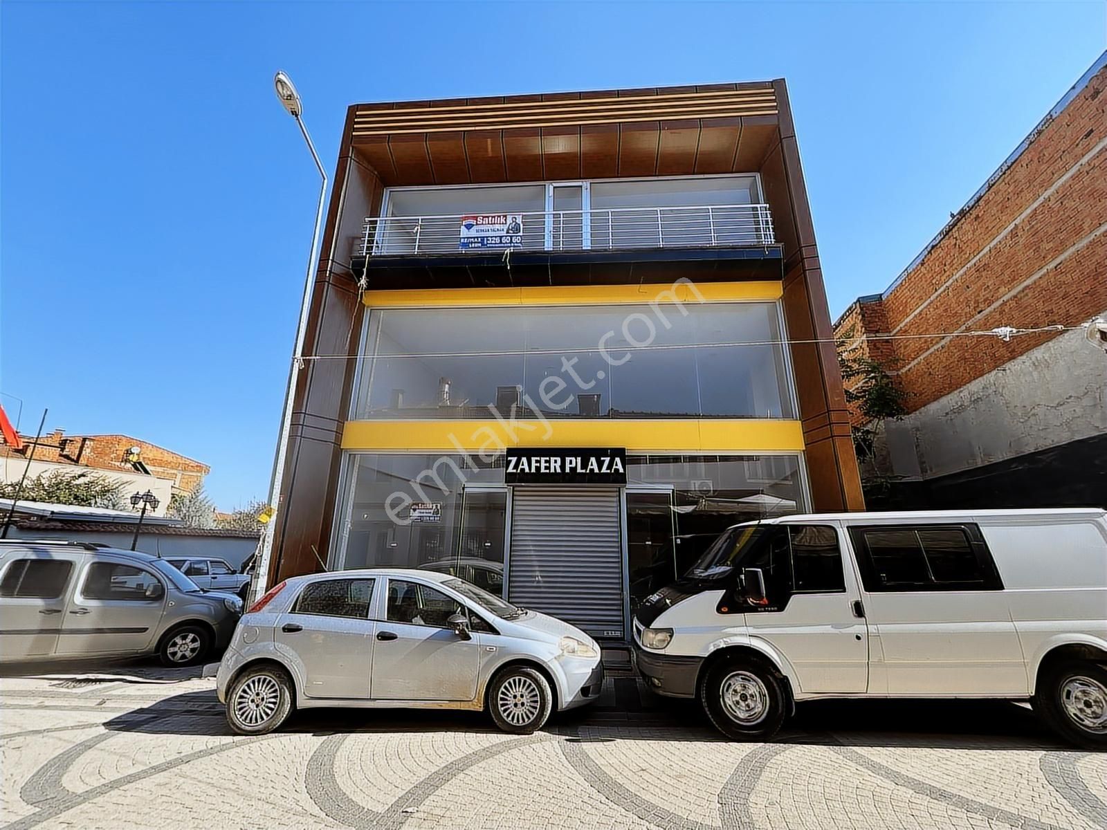 Yenişehir Merkezde Satılık 5 Katlı Plaza - Görsel 2