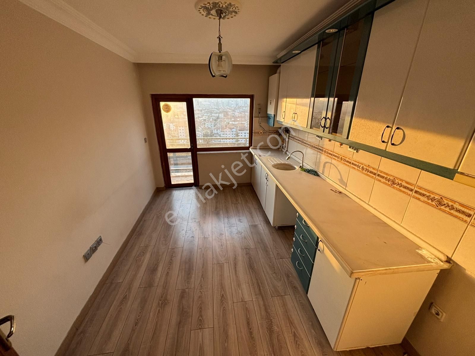 İlkadım'dan Yozgat Bulvarı Üzeri Bulvar Ankara Manzaralı Site Dairesi - Görsel 8