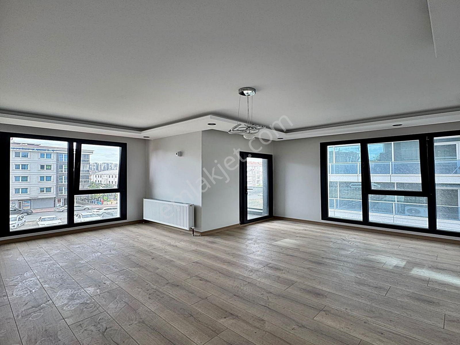 Cadde34 Yapı'dan Akevler'de Sıfır Butik Site İçerisinde Balkonlu Krediye Uygun 2+1 Satılık Daire - Görsel 3