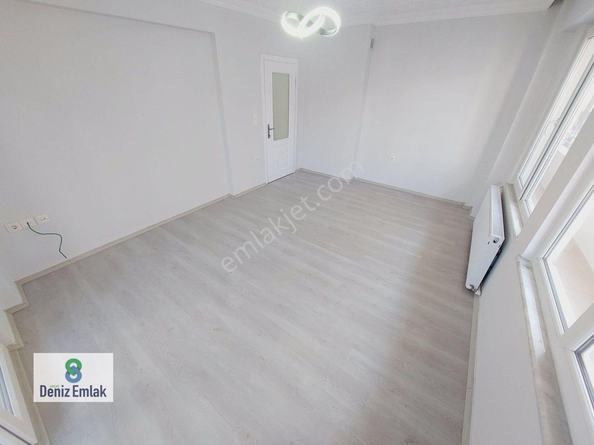 Denizden Akçayda Öncephe Arakat Yeşil Alan Manzaralı Satılık 2+1 Daire. - Görsel 25
