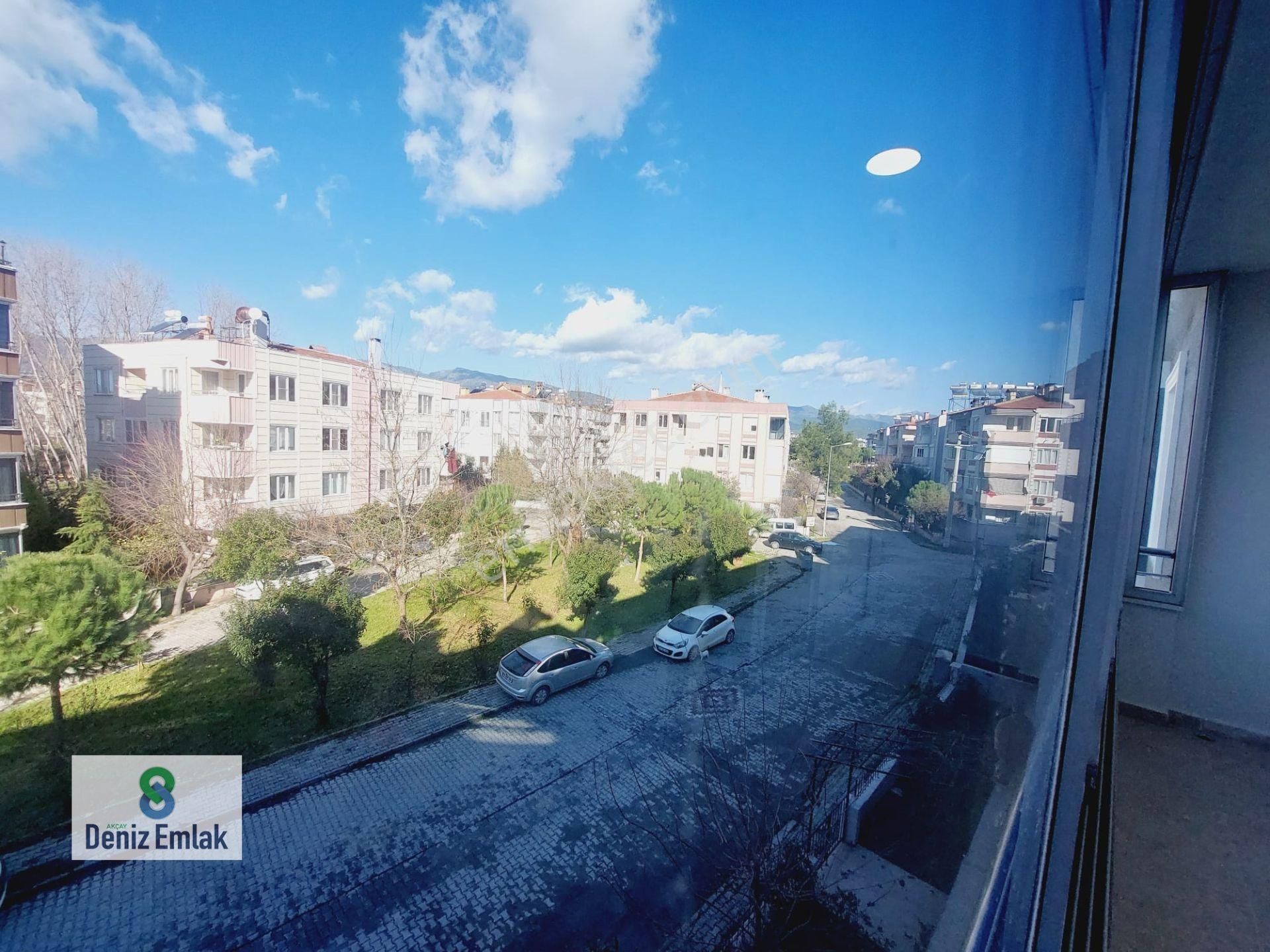 Denizden Akçayda Öncephe Arakat Yeşil Alan Manzaralı Satılık 2+1 Daire. - Görsel 18