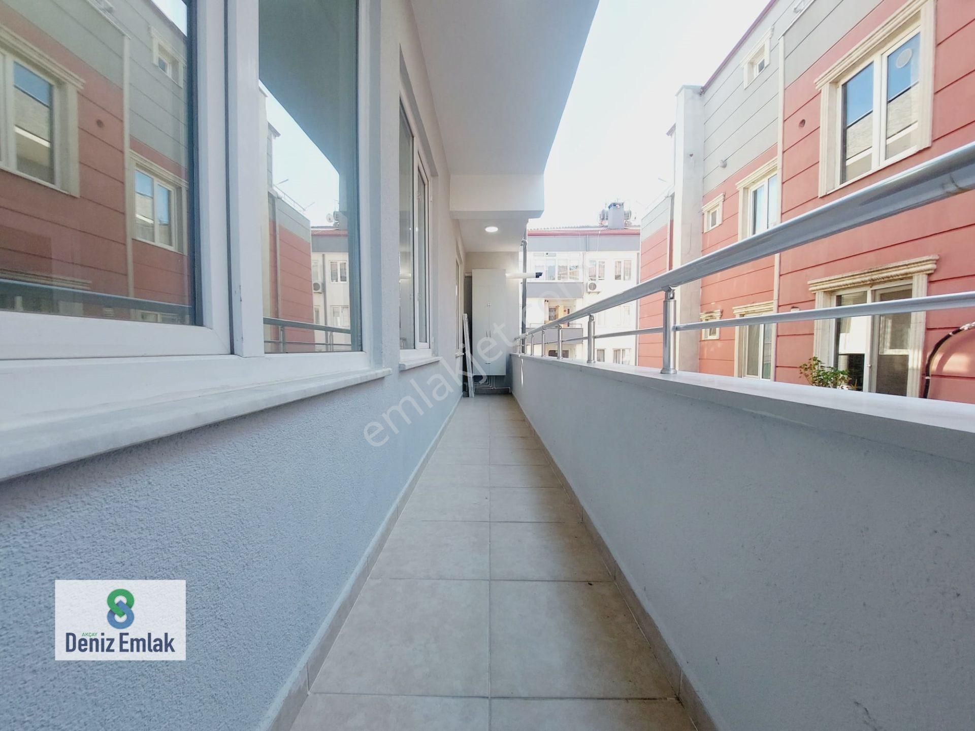 Denizden Akçayda Öncephe Arakat Yeşil Alan Manzaralı Satılık 2+1 Daire. - Görsel 23