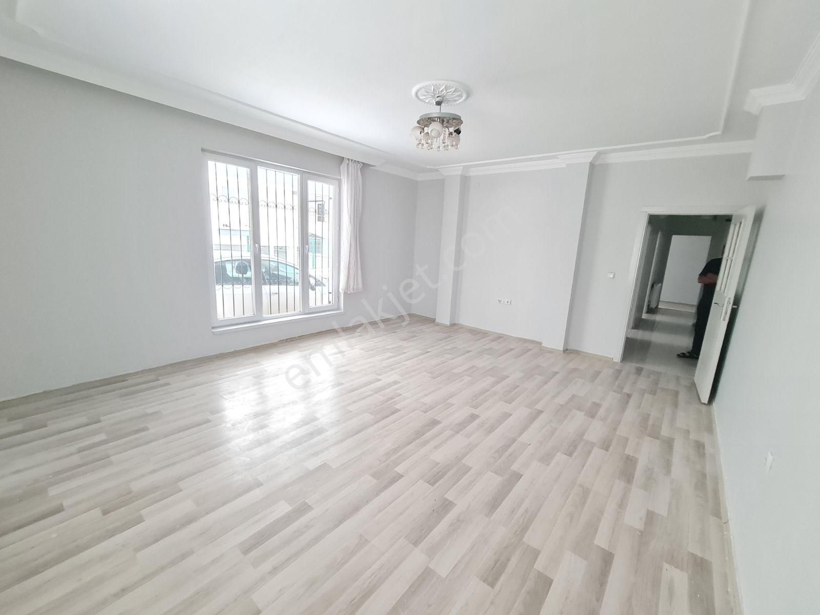 Kıbıs Koyunde Mimar Sinan Lise Karsısında 3+1 Giriş Kiralık - Görsel 5