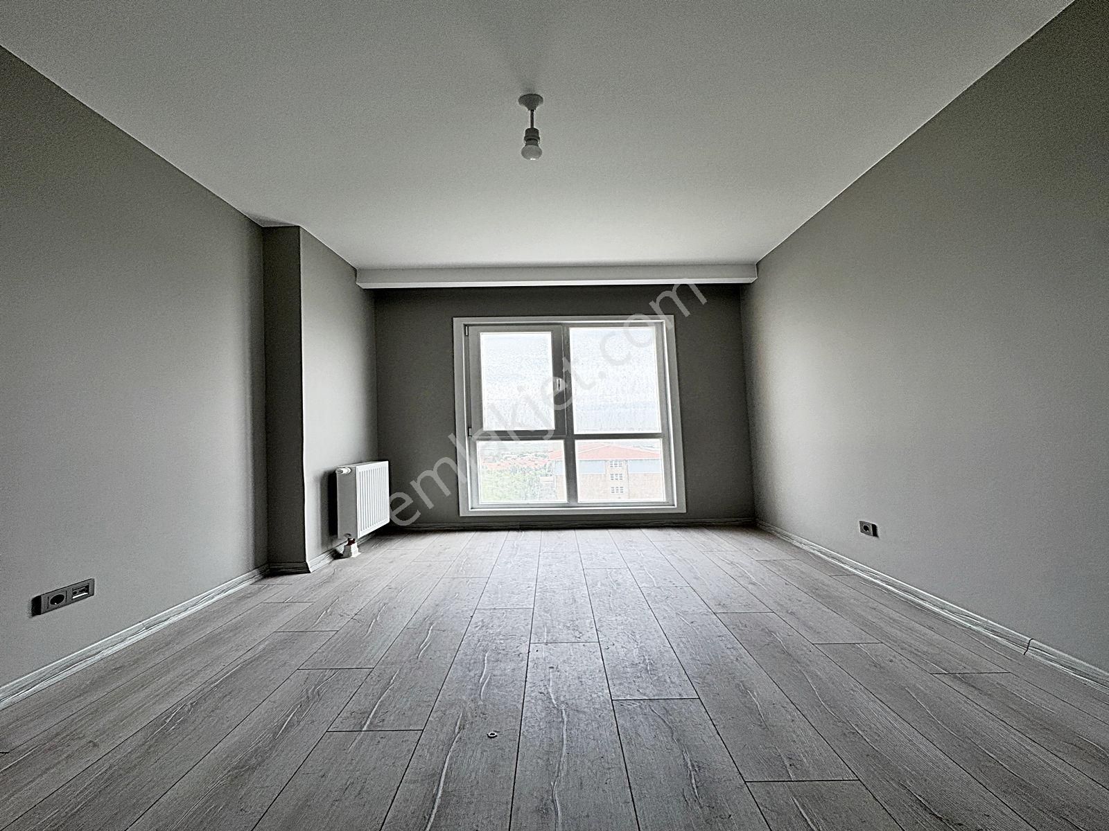 Cadde34 Yapı'dan Bahçeşehire Komşu Meydan Ardıçlı'da Full Konsept 3.5+1 Sıfır Satılık Daireler - Görsel 27