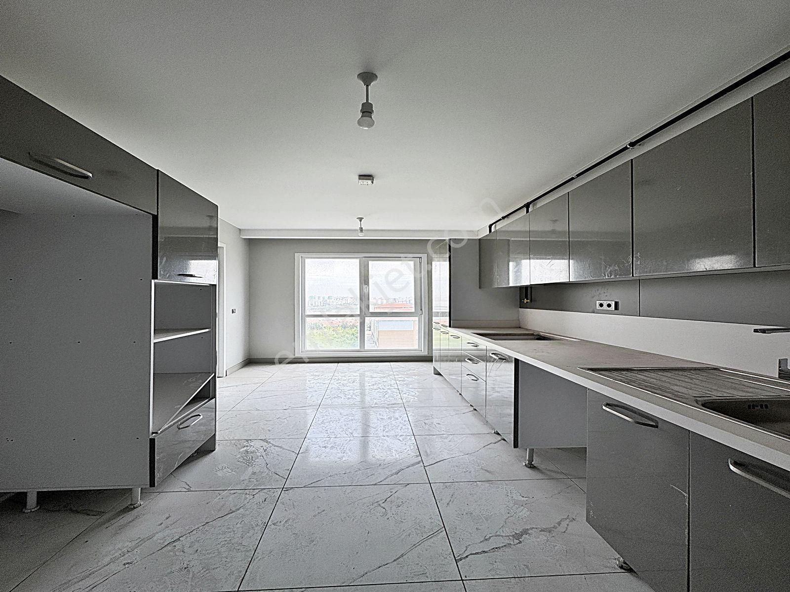 Cadde34 Yapı'dan Bahçeşehire Komşu Meydan Ardıçlı'da Full Konsept 3.5+1 Sıfır Satılık Daireler - Görsel 2