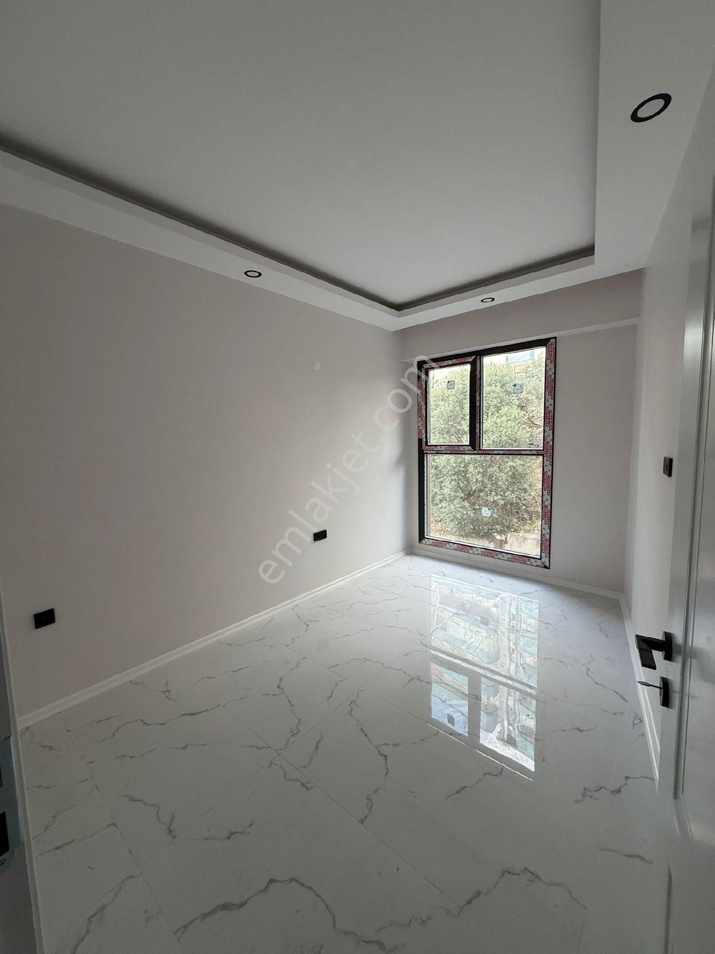 Kuşadası Ege Mahallesinde Mantolamalı 3.ncü Kat Yerden Isıtmalı Satılık Sıfır 1+1 Daire - Görsel 12