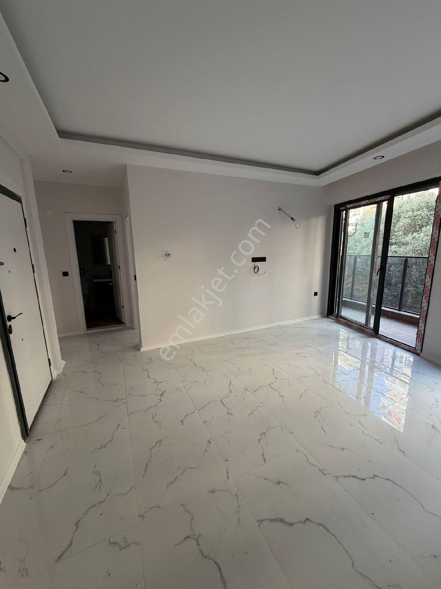 Kuşadası Ege Mahallesinde Mantolamalı 3.ncü Kat Yerden Isıtmalı Satılık Sıfır 1+1 Daire - Görsel 16