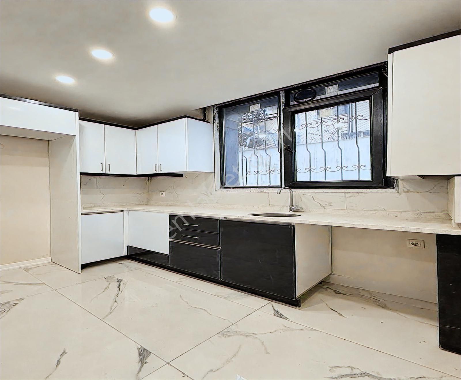 Gezgen İnşaattan Metrobüse Yakın 2+1 Müstakil Bahçeli Daire!! - Görsel 2