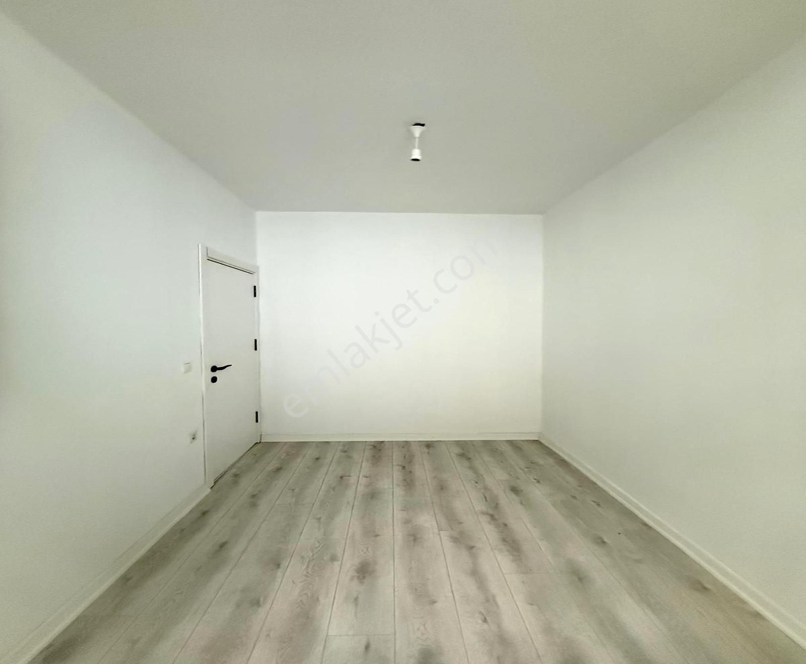 Gezgen İnşaattan Metrobüse Yakın 2+1 Müstakil Bahçeli Daire!! - Görsel 29