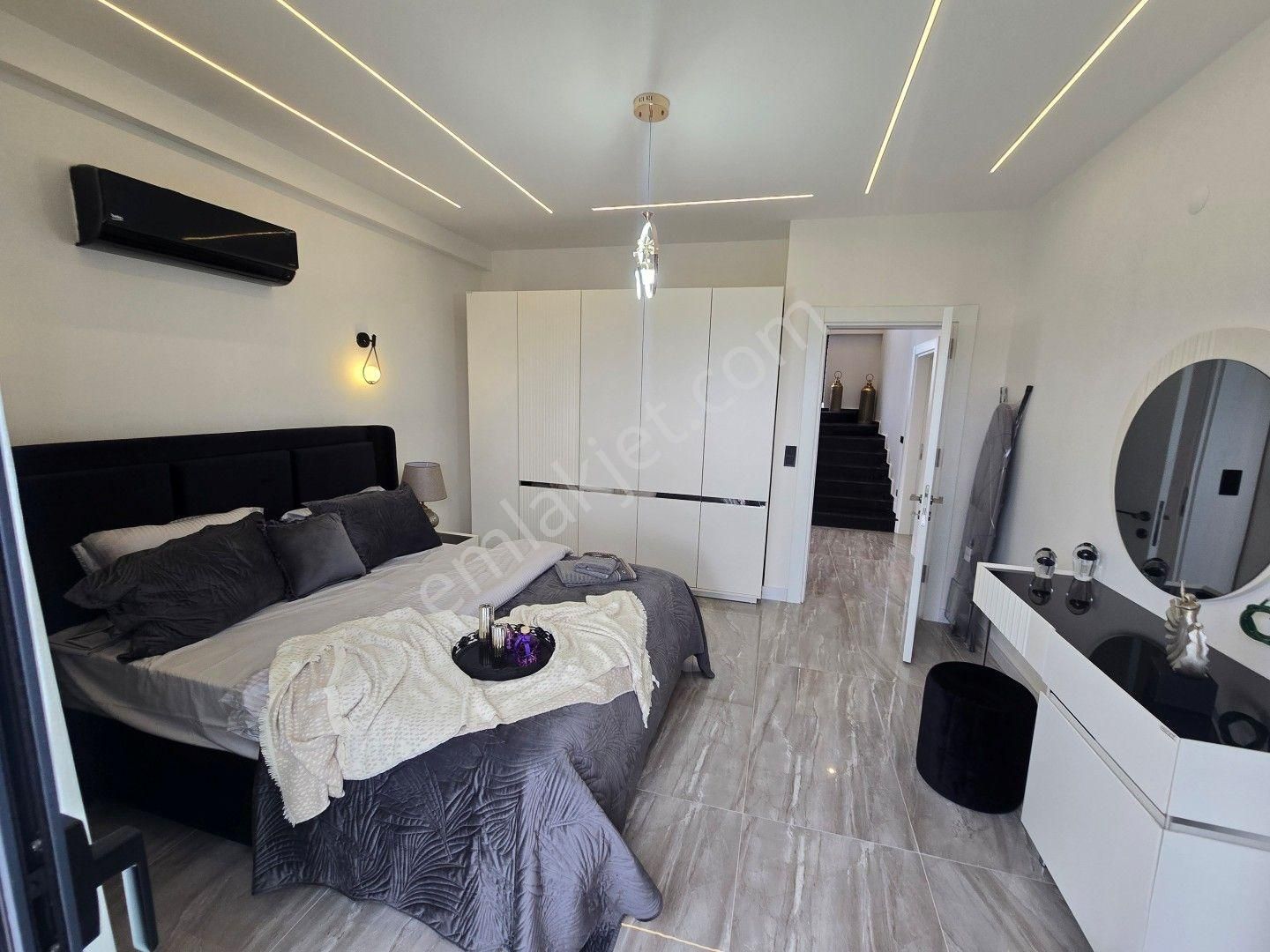 Didim,de Hayalinizdeki Müstakil Yaşam Başlıyor! 4+1 Ayrı Mutfaklı Sıfır Eşyalı Satılık Villa - Görsel 9