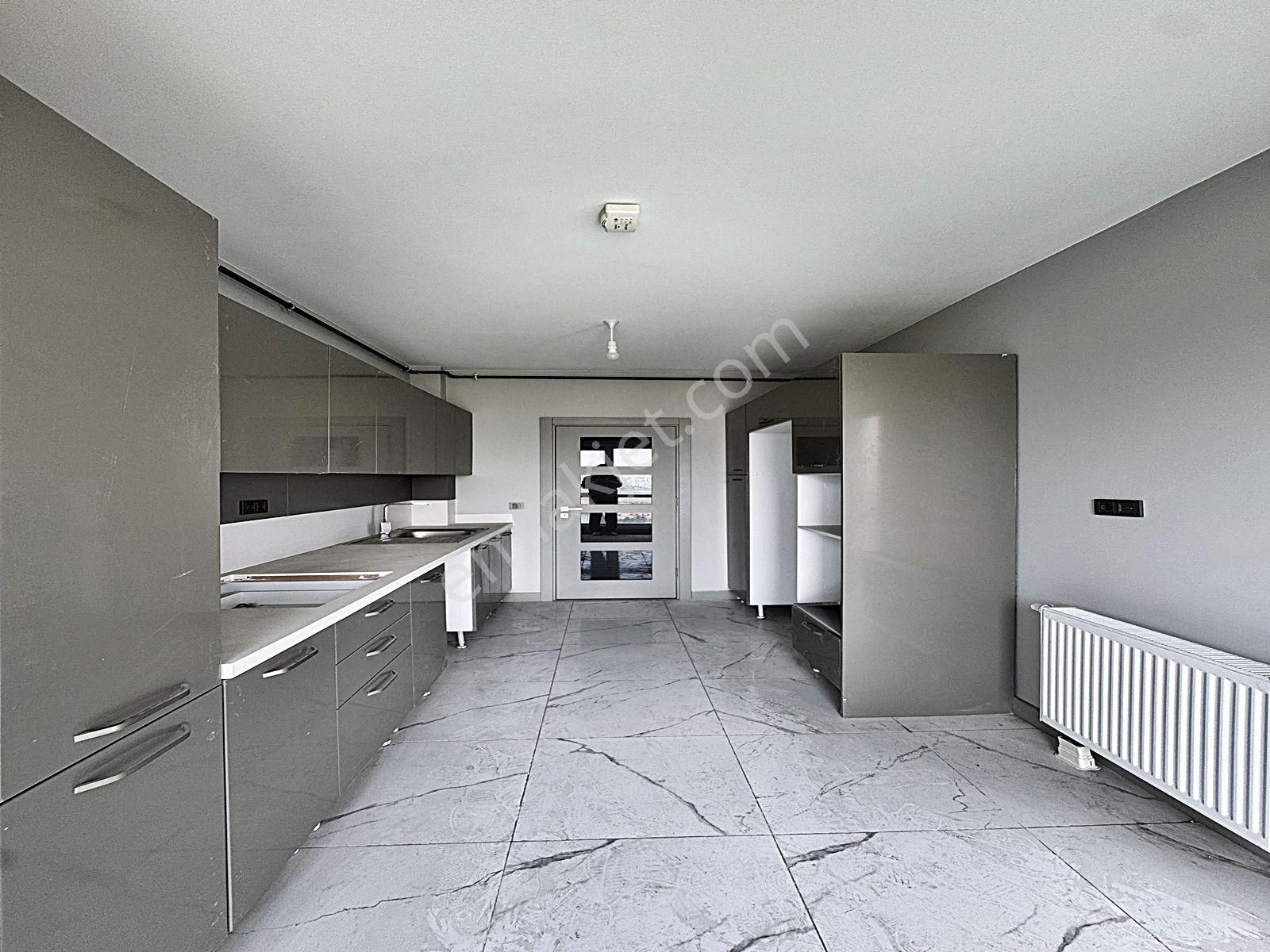 Cadde34 Yapı'dan Kısa Katlı Full Konsept Site İçerisinde Havuz Cepheli 2+1 Sıfır Satılık Daireler - Görsel 20