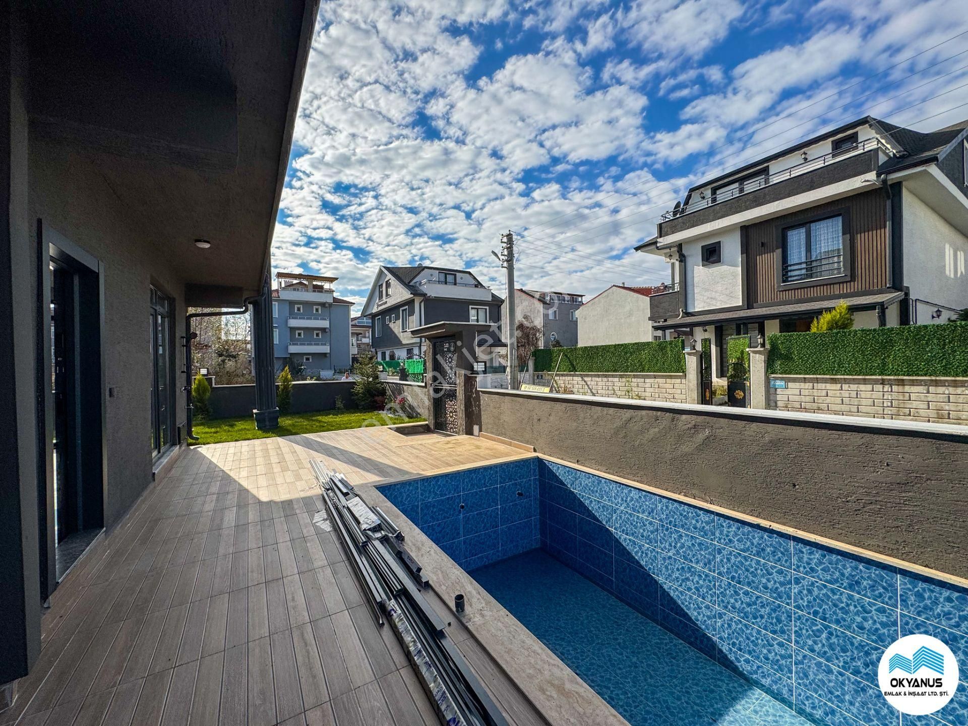 Sakarya Kocaali'de Müstakil Havuzlu Geniş Bahçeli 3+1 Modern Villa - Görsel 15