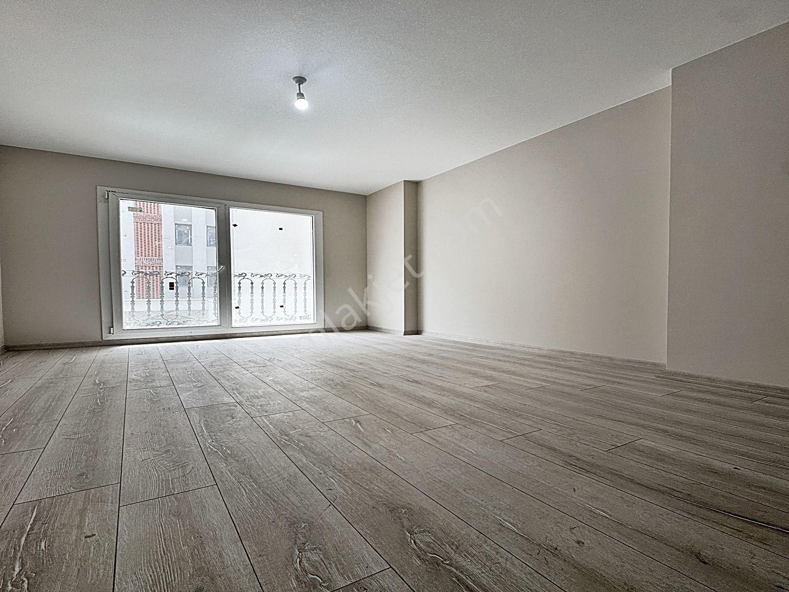 Cadde34 Yapı'dan Bahçeşehire Komşu Meydan Ardıçlı'da Full Konsept 3.5+1 Sıfır Satılık Daireler - Görsel 19