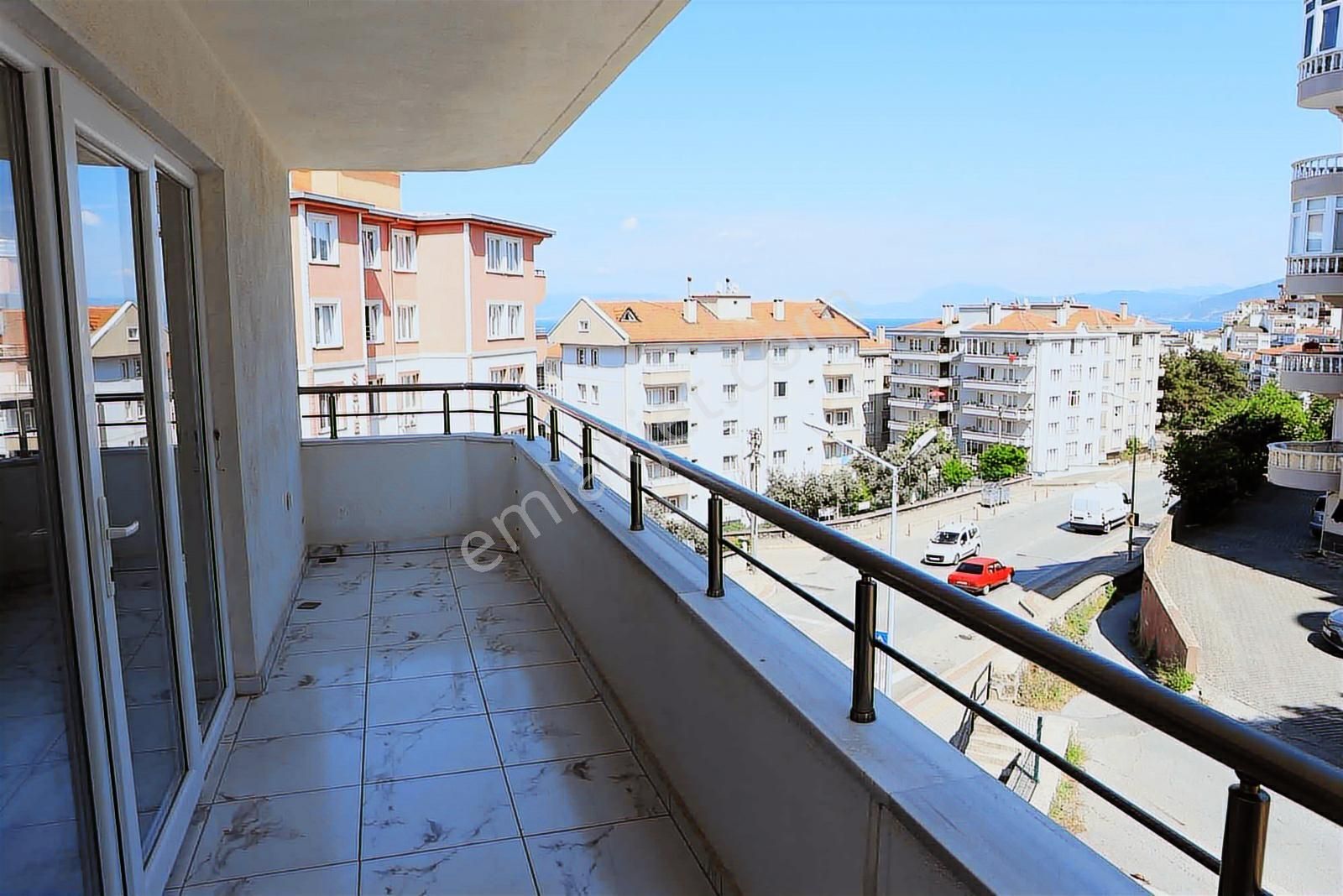 Şükrüçavuş Mh'sinde 7 Yıllık Deniz Manzaralı Asansörlü 2+1 Daire - Görsel 7