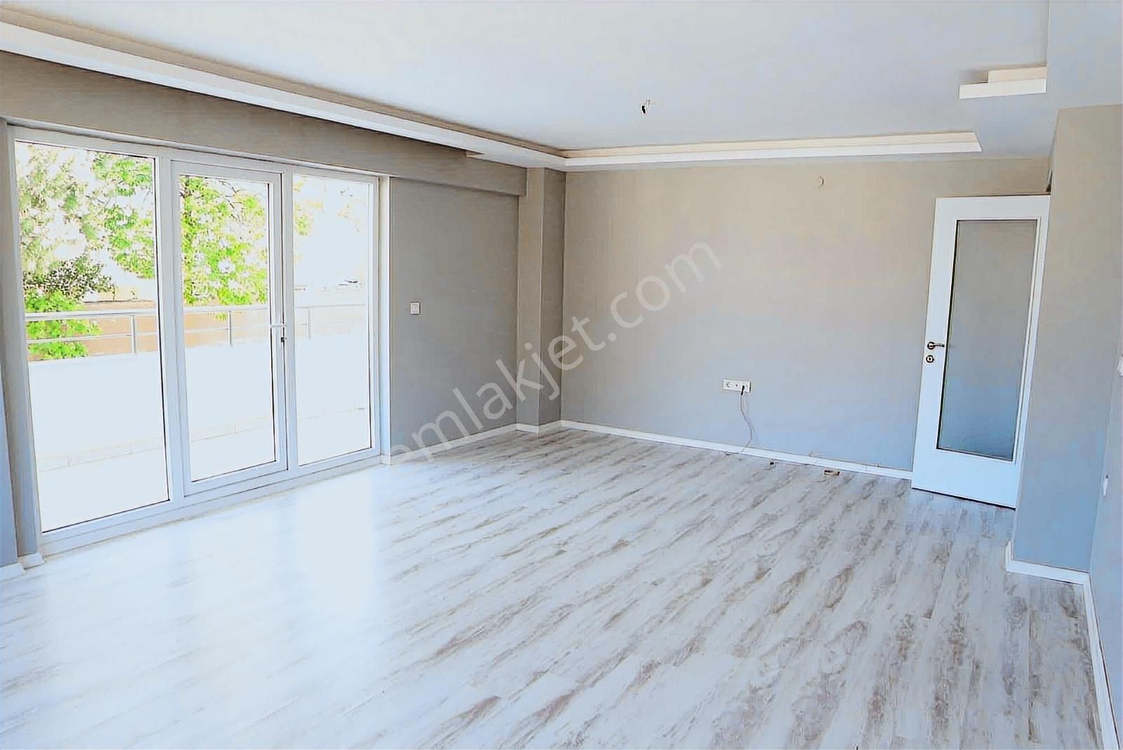 Şükrüçavuş Mh'sinde 7 Yıllık Deniz Manzaralı Asansörlü 2+1 Daire - Görsel 2