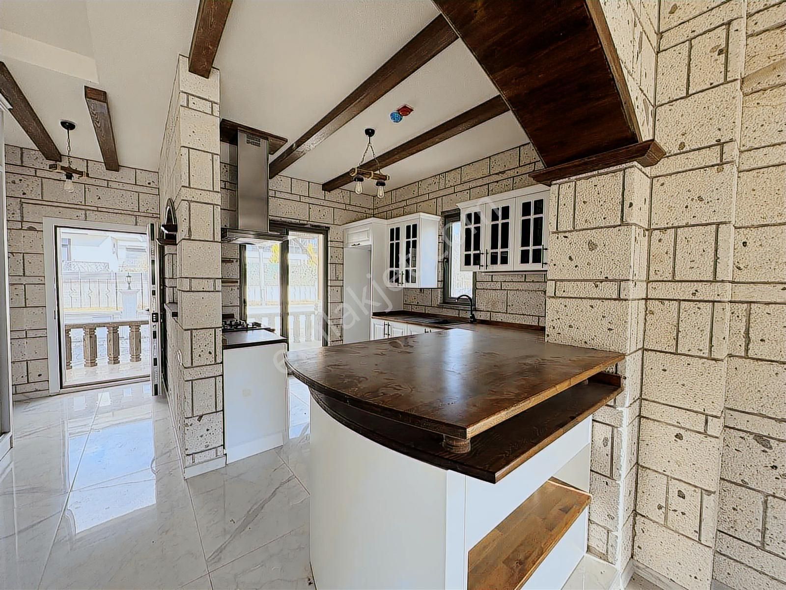 Güre Senfoni Konaklarında Satılık Deniz Manzaralı Villa - Görsel 8