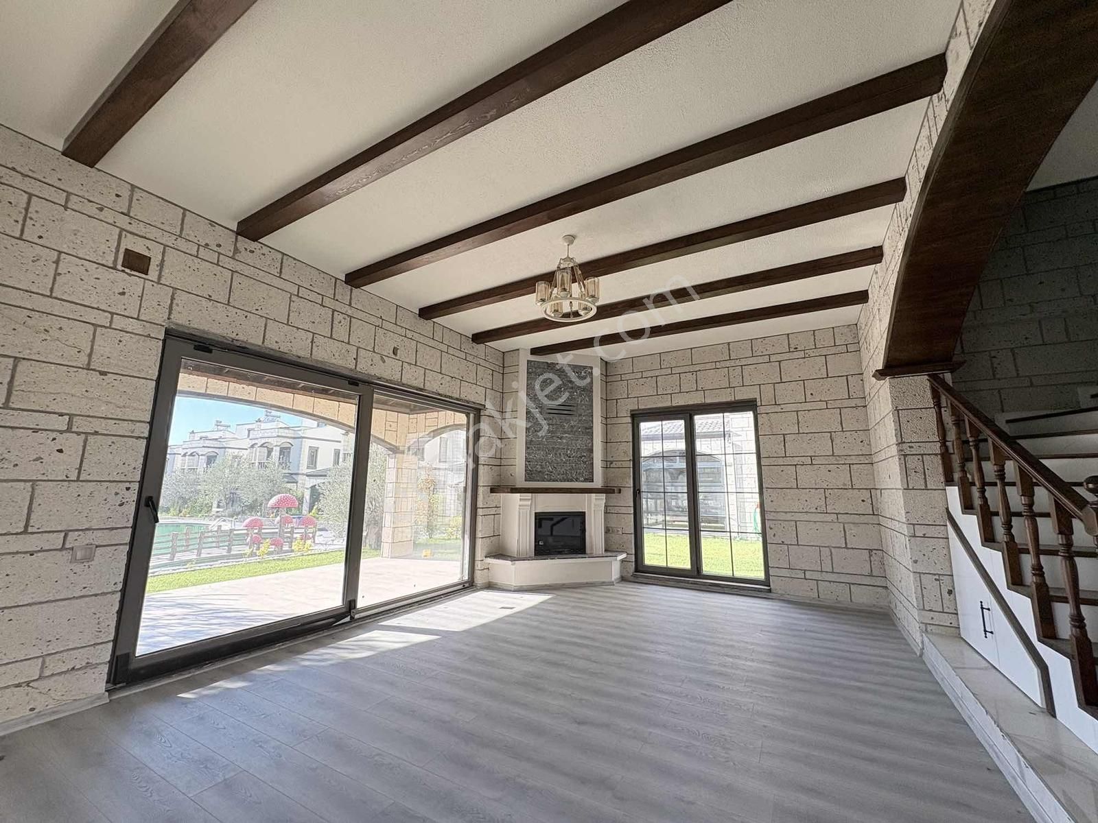 Güre Senfoni Konaklarında Satılık Deniz Manzaralı Villa - Görsel 19