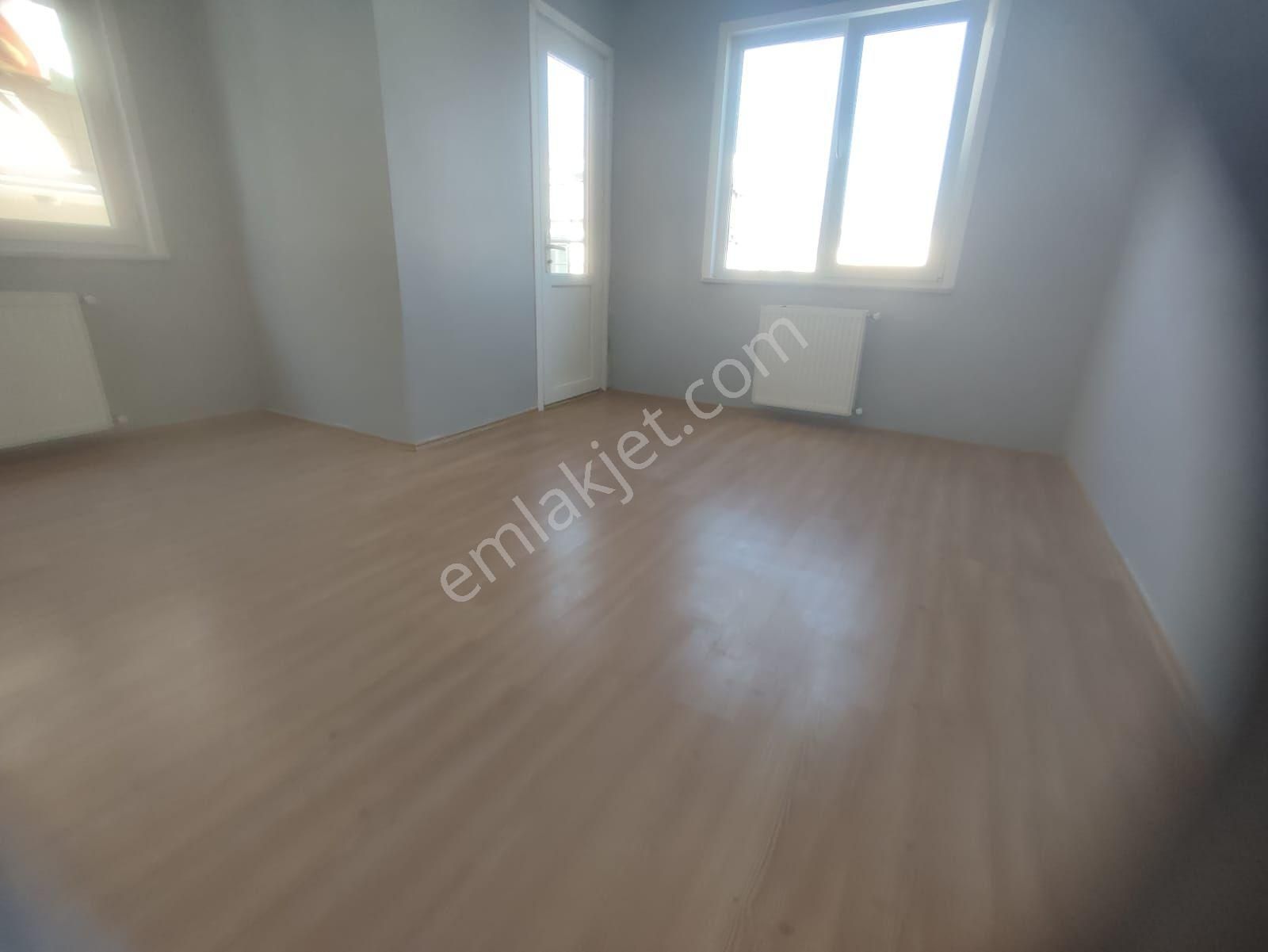 Pendik Esenyalı Ahmetyesevide Ana Cadde Üstü Büyük Kiralık 3+1 125m2 Daire - Görsel 8