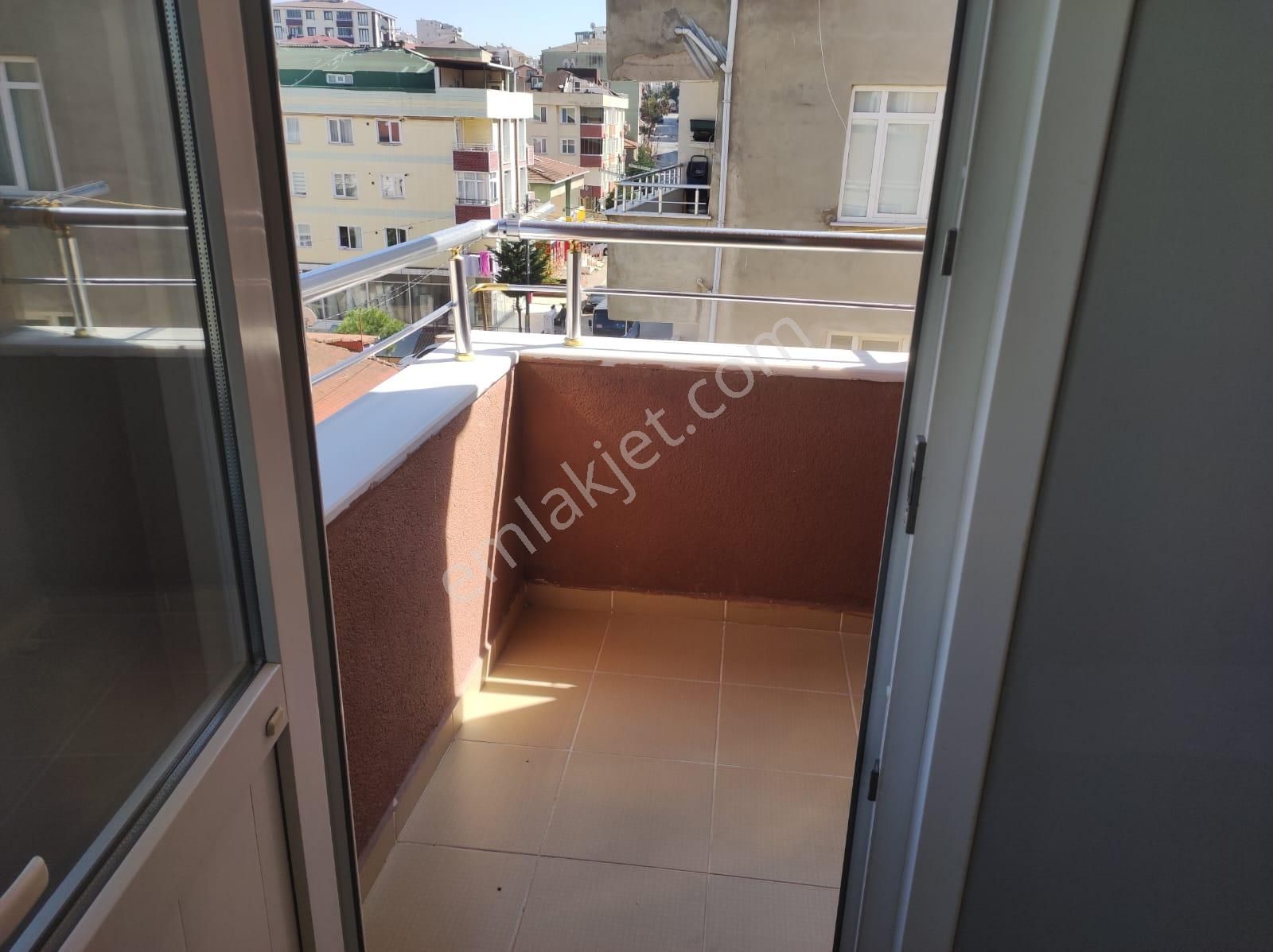 Pendik Esenyalı Ahmetyesevide Ana Cadde Üstü Büyük Kiralık 3+1 125m2 Daire - Görsel 9