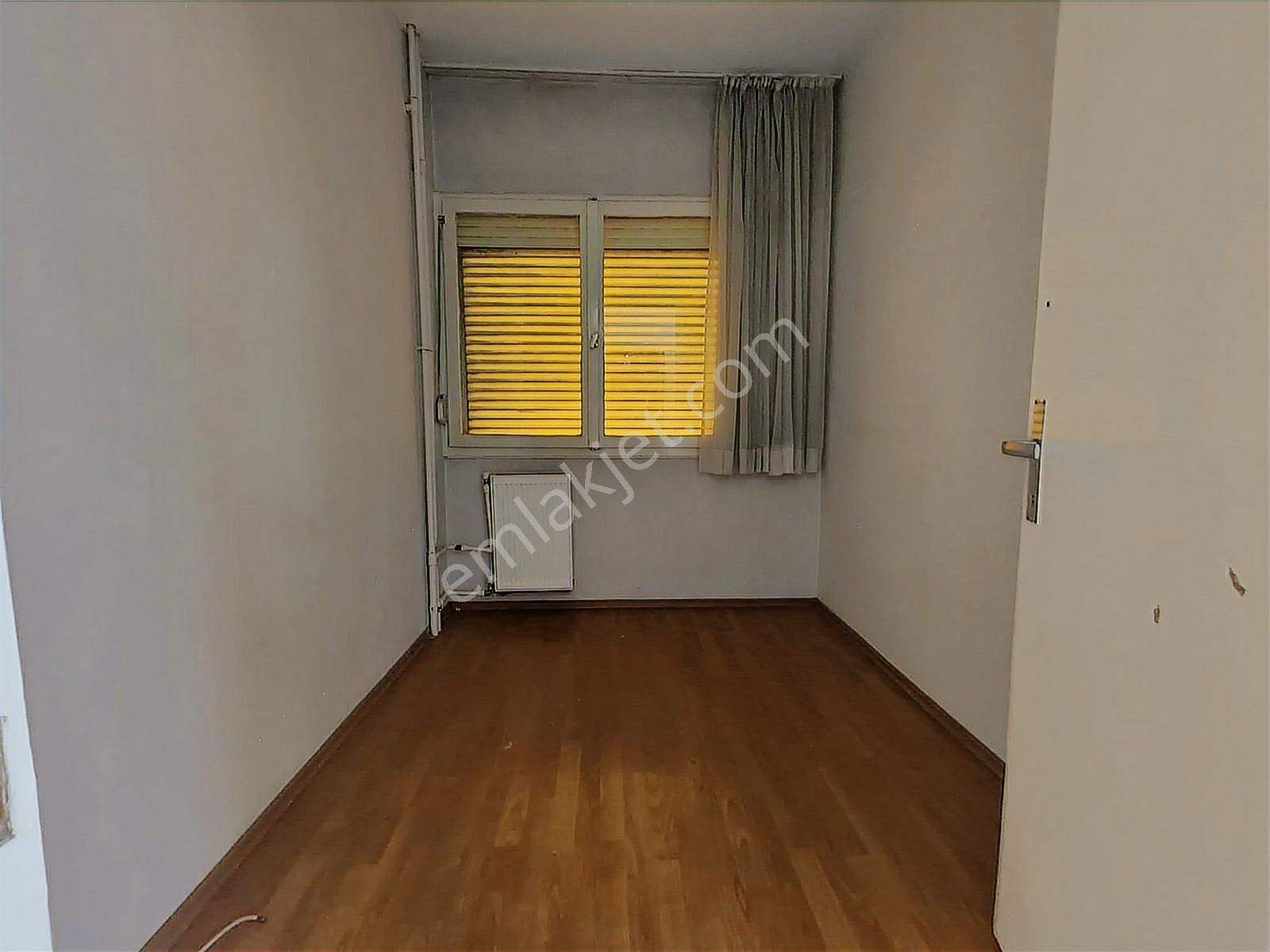 Alsancak Mükemmel Konumda Geniş 3+1 Satılık Daire Reyhan Yakını - Görsel 20