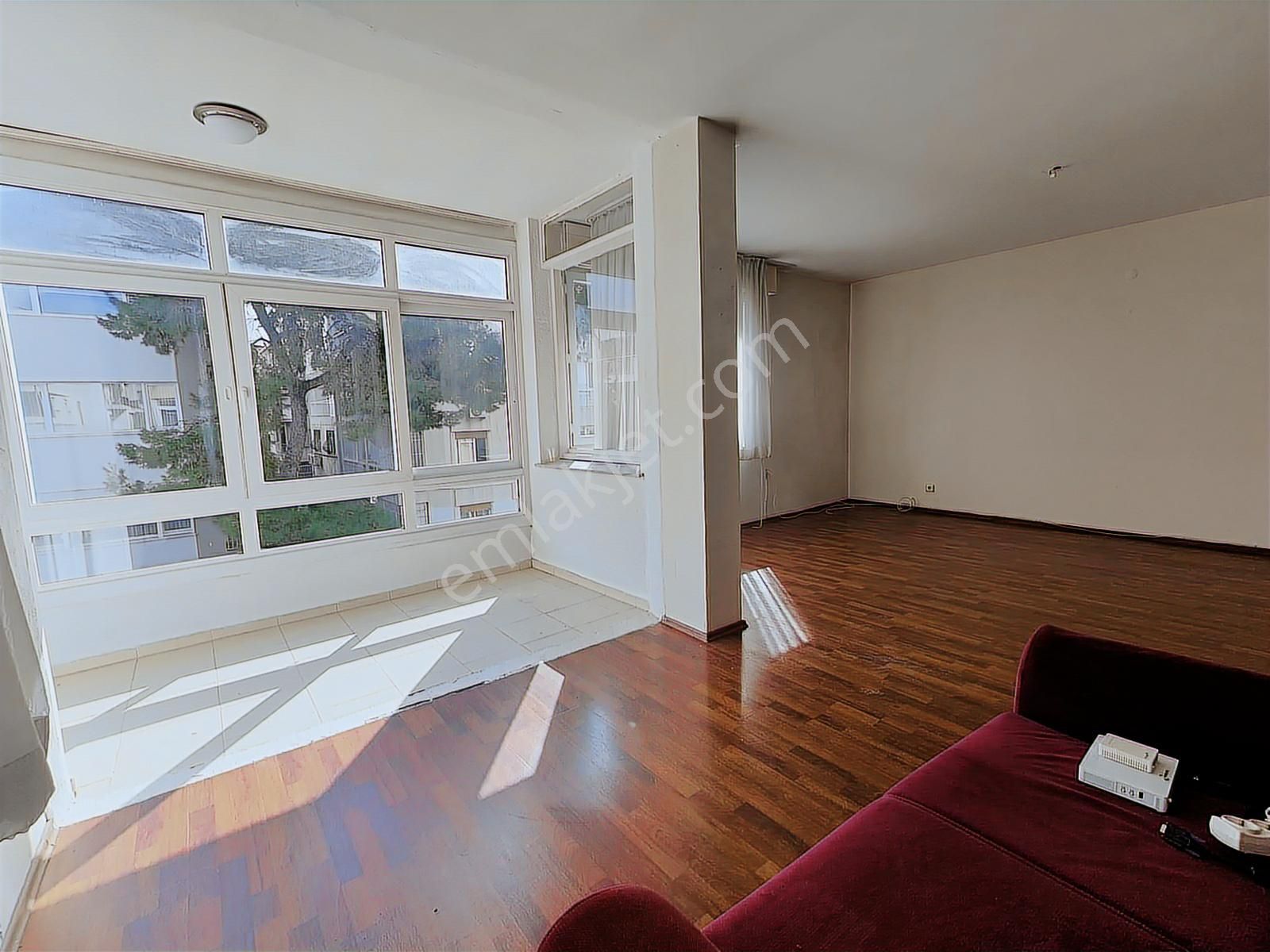 Alsancak Mükemmel Konumda Geniş 3+1 Satılık Daire Reyhan Yakını - Görsel 4