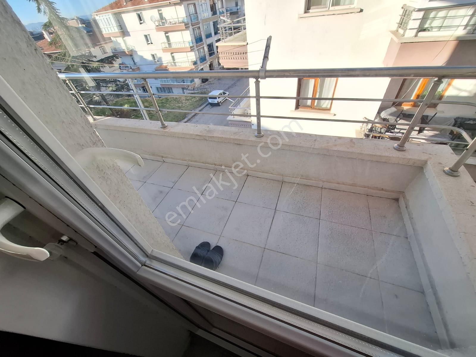 Mamak - Ekin Mahallesinde Ara Katta, Caddeye Yakın, Asansörlü 3+1 Satılık Daire !!! - Görsel 13