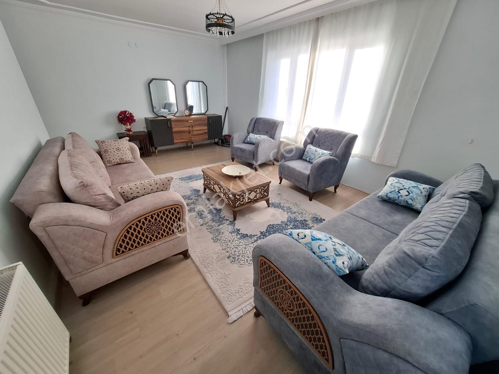 Mamak - Ekin Mahallesinde Ara Katta, Caddeye Yakın, Asansörlü 3+1 Satılık Daire !!! - Görsel 2