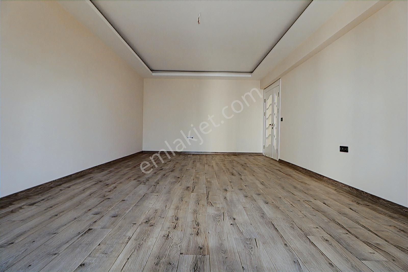 Bağlıca'da Merkezi Konum Butik Site Ara Kat K.otoparklı Lüx 4+1 - Görsel 13