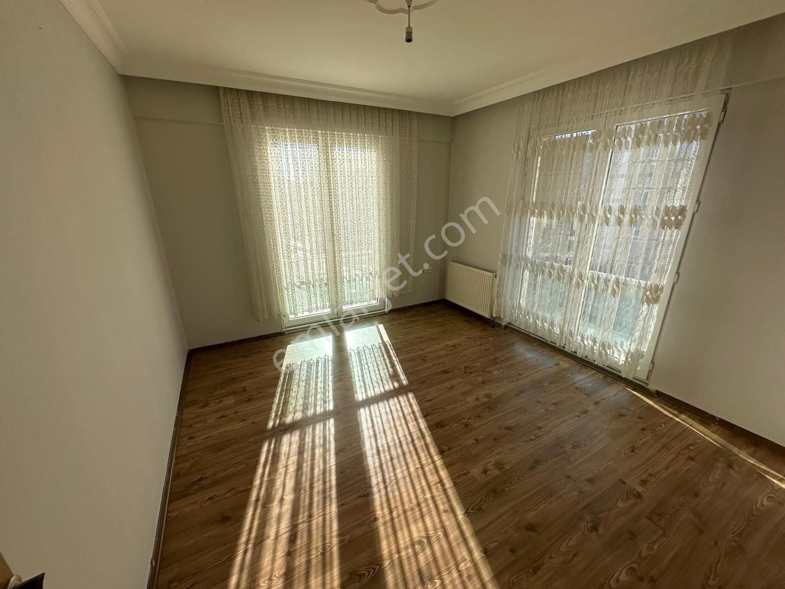 Beylikdüzü Yakuplu Marmara Da Satılık Daire 3+1 165 M2 Geniş Ferah Güney Batı Cephe Daire - Görsel 24