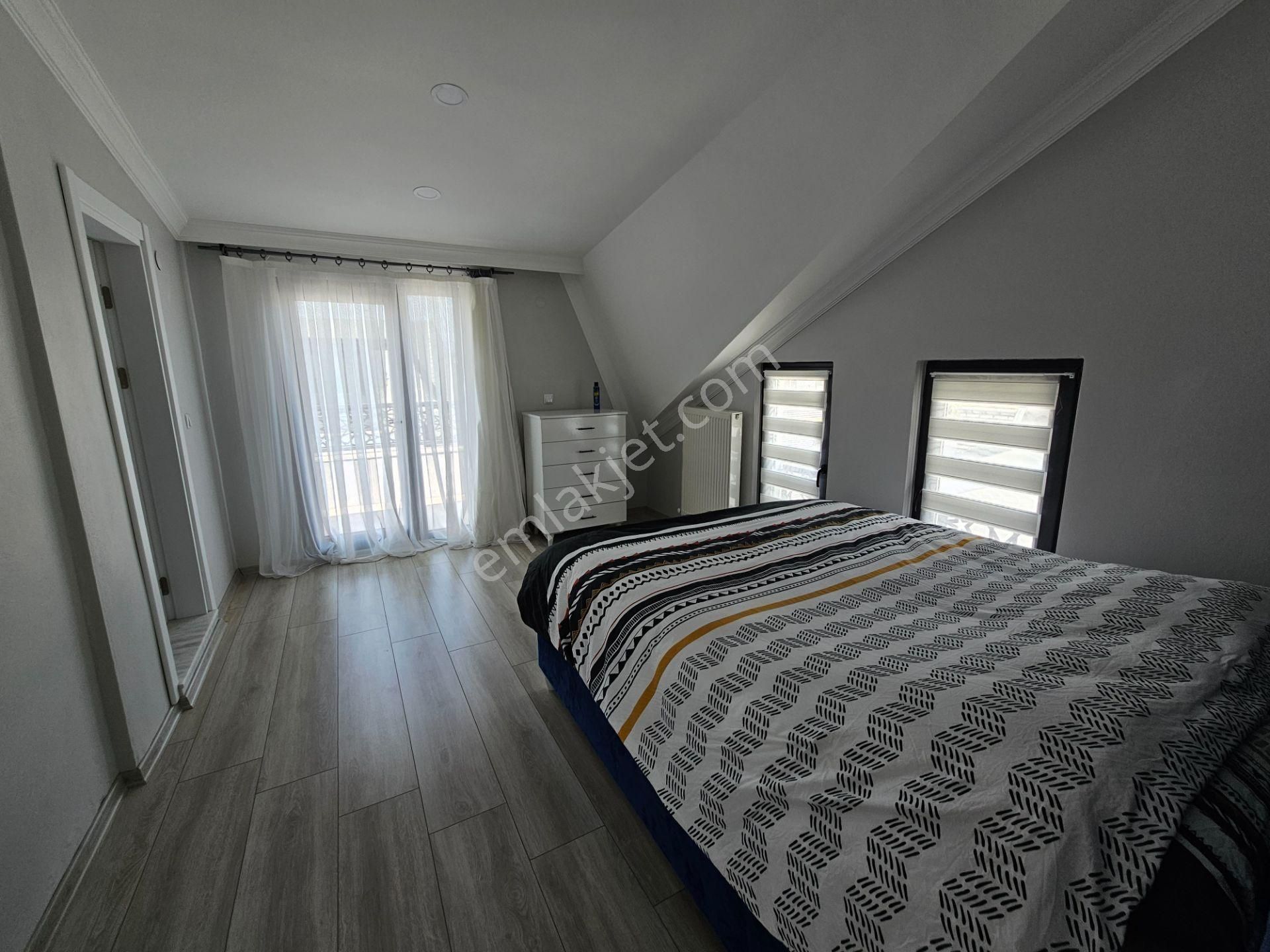 Deniz'den Kocaali Sakarya'da 3+2 Müstakil Havuzlu , Denize Yakın , Merkezi Konumda Villa - Görsel 33