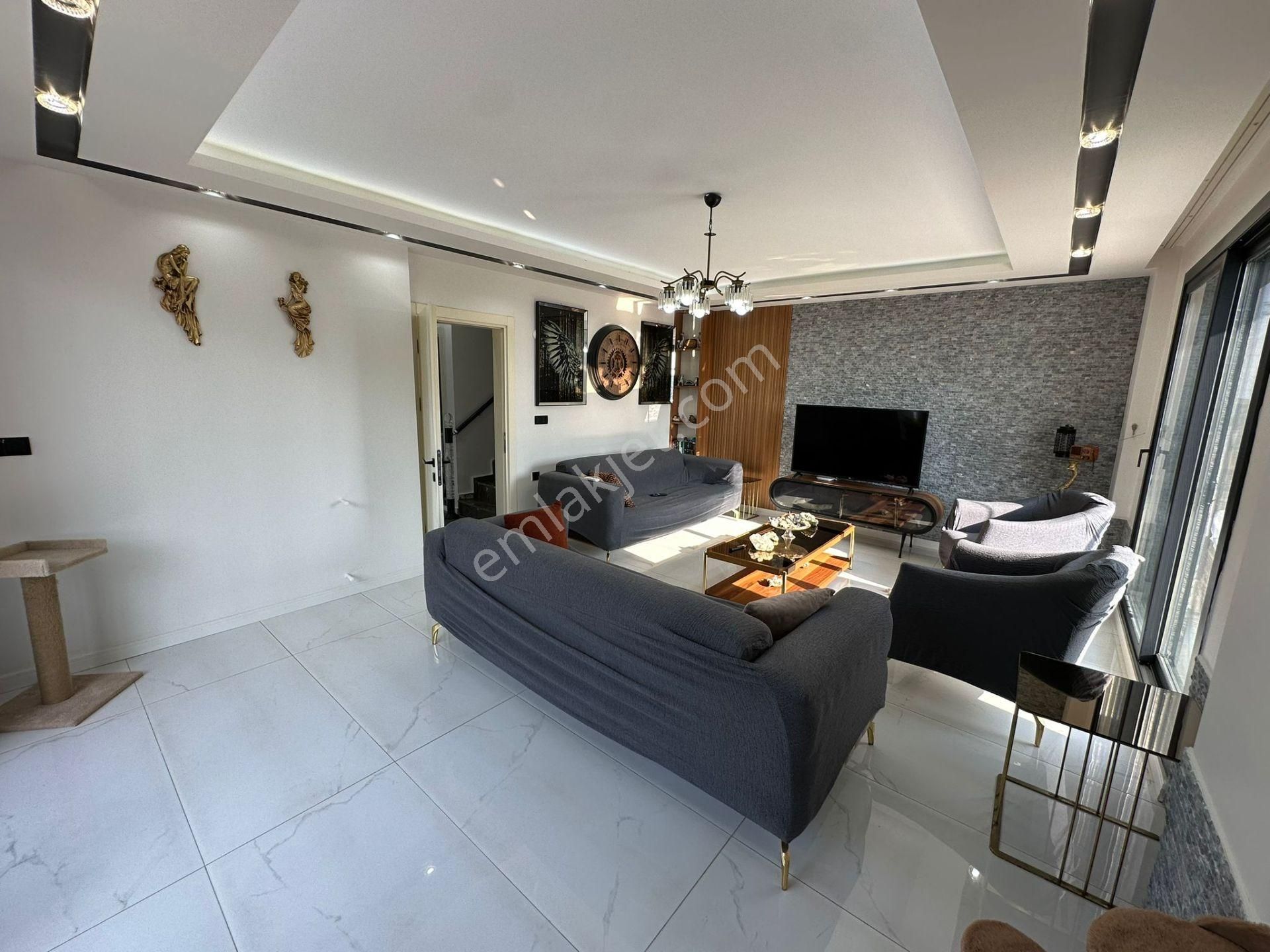 Didimde Tercih Edilen Lokasyonda 4+1 Havuzlu Villa - Görsel 4