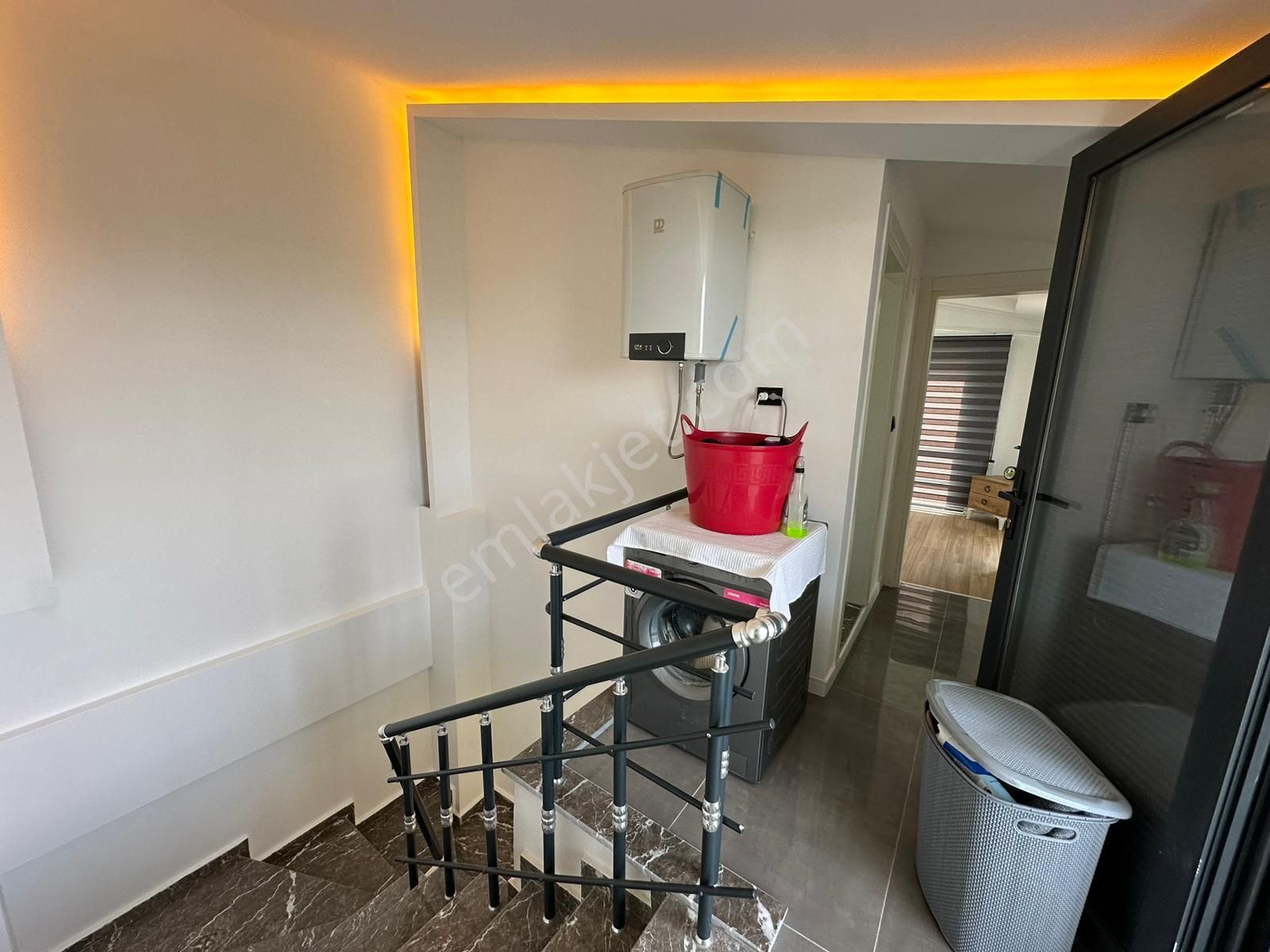 Didimde Tercih Edilen Lokasyonda 4+1 Havuzlu Villa - Görsel 12