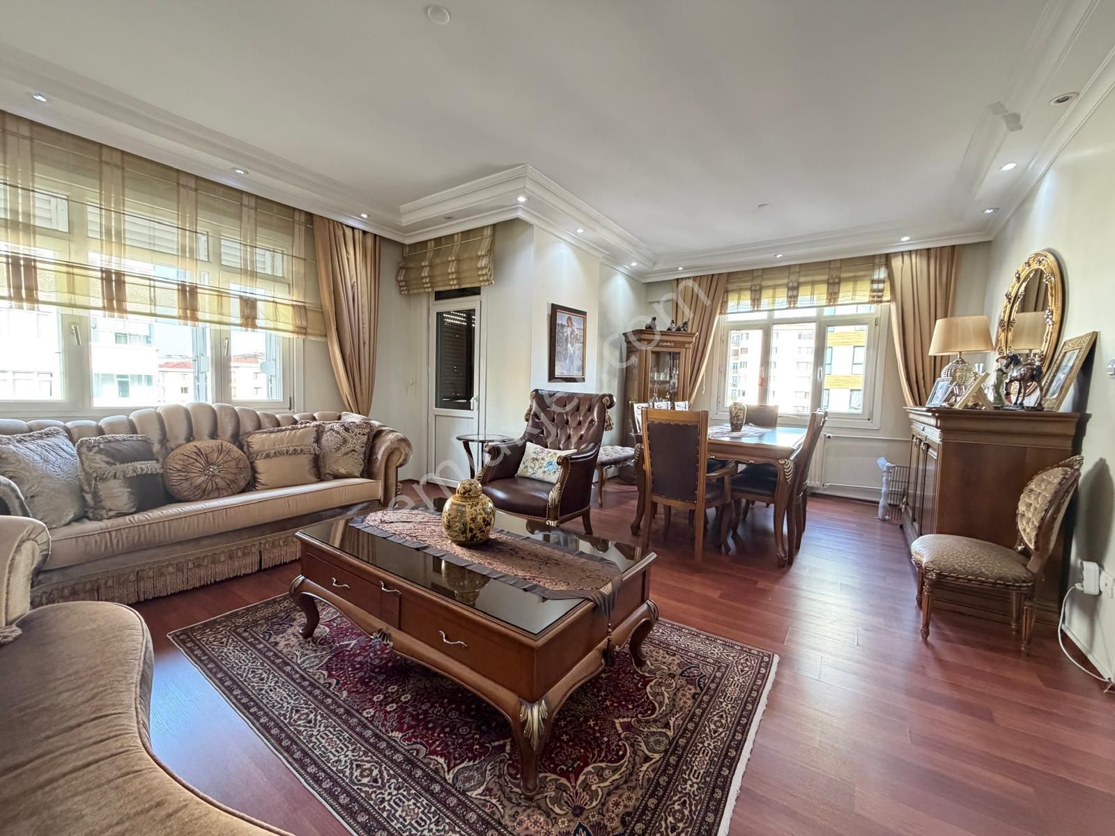 Kozyatağı Acıbadem Has Civarı Prestijli Binada Masrafsız Geniş M2'de - Görsel 2