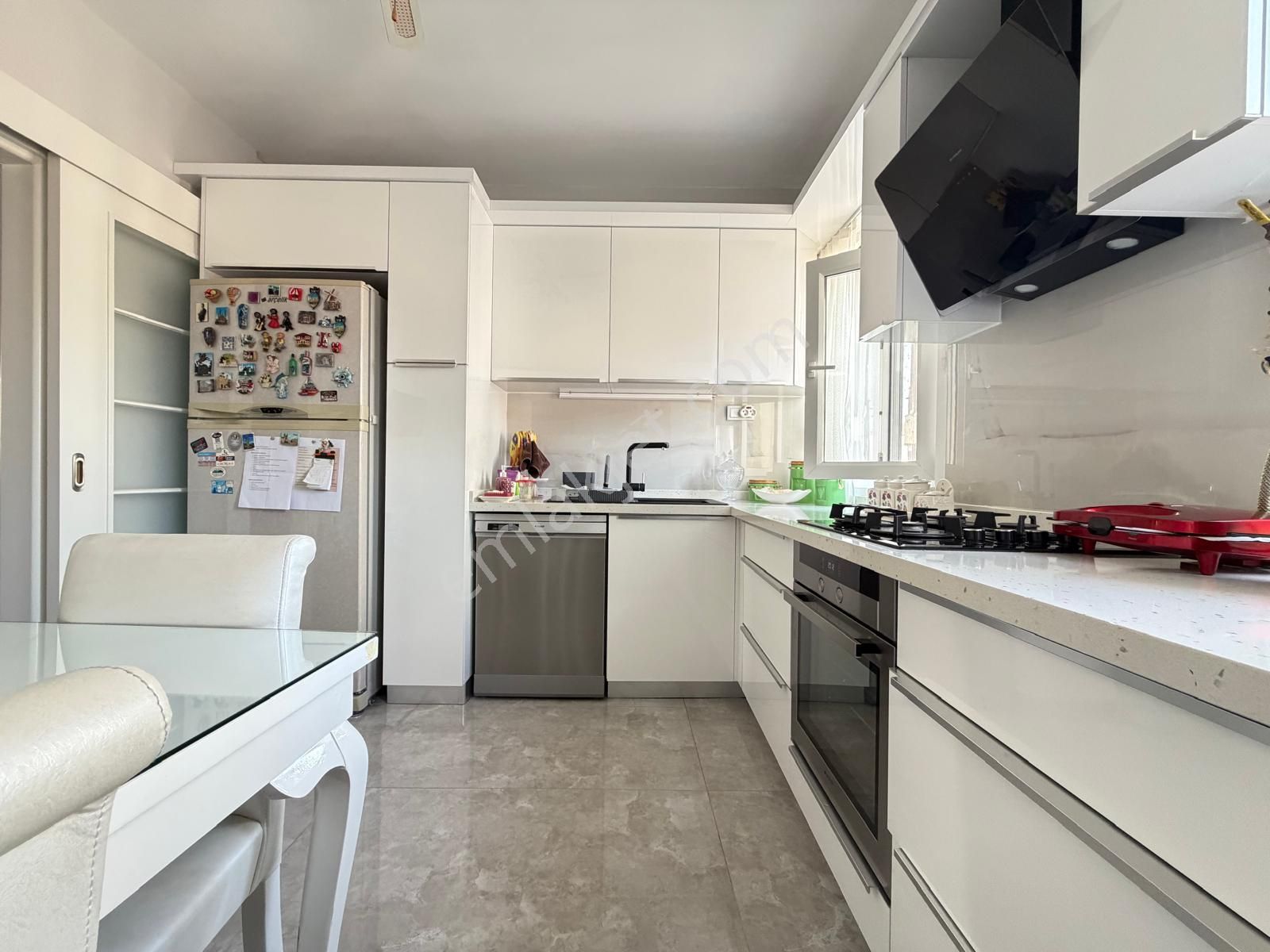 Kozyatağı Acıbadem Has Civarı Prestijli Binada Masrafsız Geniş M2'de - Görsel 10