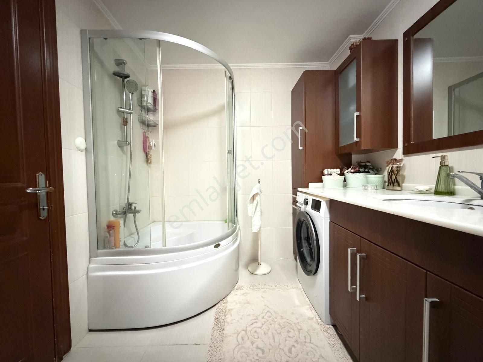 Kozyatağı Acıbadem Has Civarı Prestijli Binada Masrafsız Geniş M2'de - Görsel 16