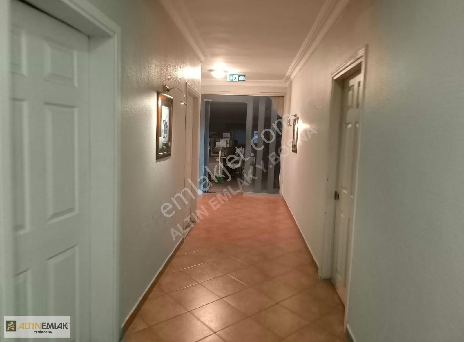 Çobançeşmede 700 M2 İş Hanı Katı Kuyumcukent Yanı - Görsel 16
