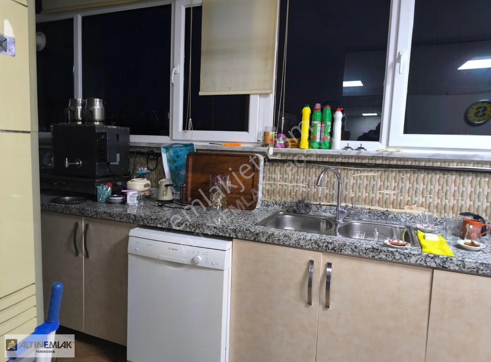 Çobançeşmede 700 M2 İş Hanı Katı Kuyumcukent Yanı - Görsel 26