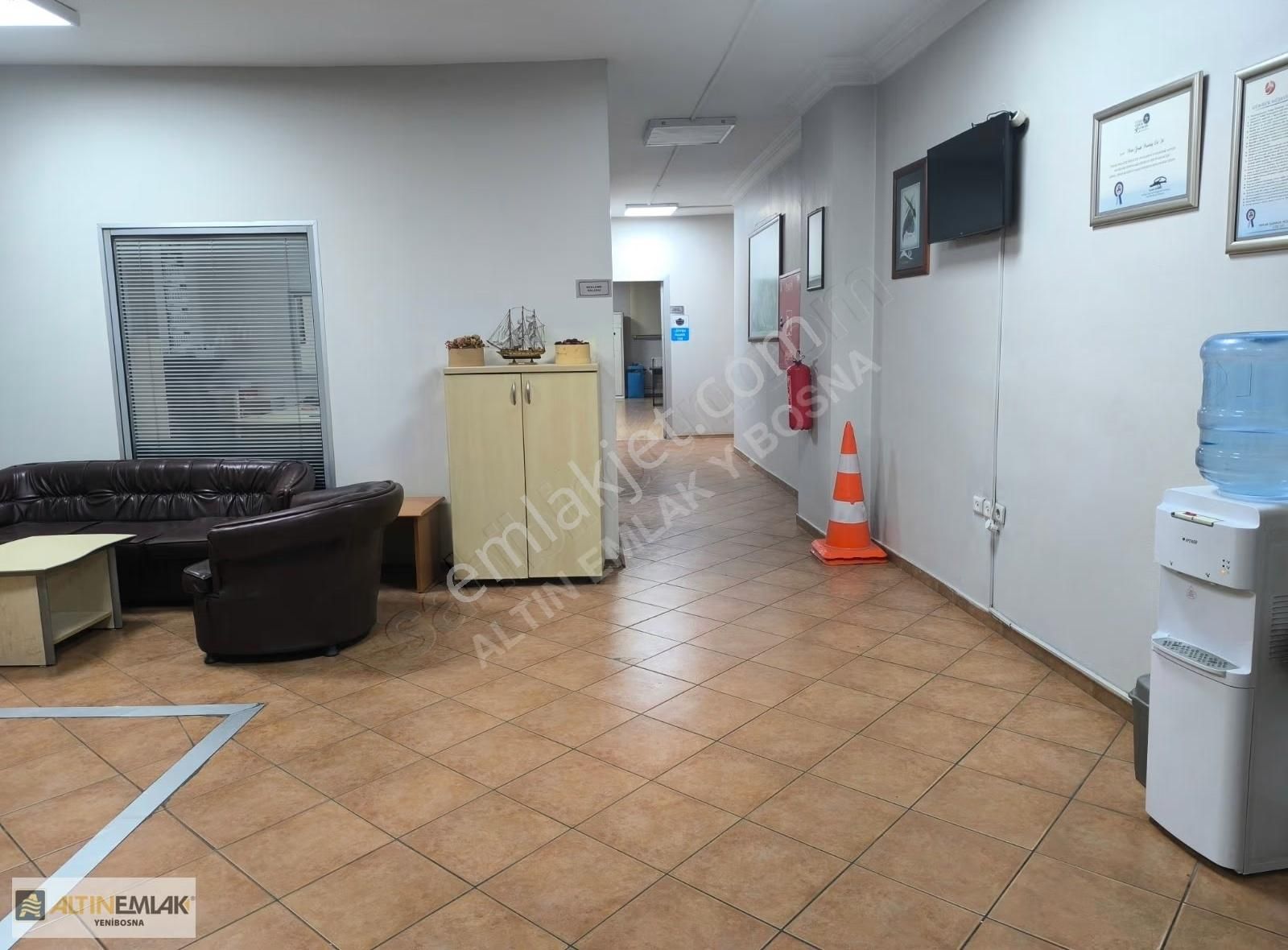 Çobançeşmede 700 M2 İş Hanı Katı Kuyumcukent Yanı - Görsel 11